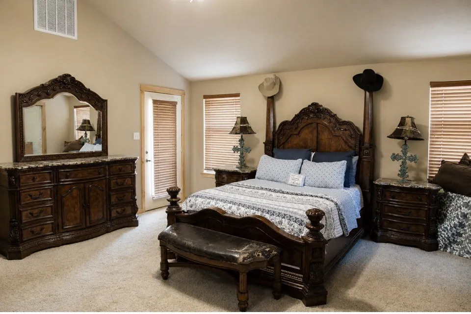 Single Family Residence For Sale in Erath County , 475 Magic Valley, Bluff Dale, Texas 76433, 5 Bedroom, 5 Bathroom, Garage spaces, 4,004 Sqft, built in 2004, mls#21320202, Real Estate Agent in Bluff Dale, Homes For Sale in Erath county, Homes For Sale in Bluff Dale, Realtor in Bluff Dale Texas, Real Estate Brokerage Independent Realty Texas, Luminita Cordes Realtor