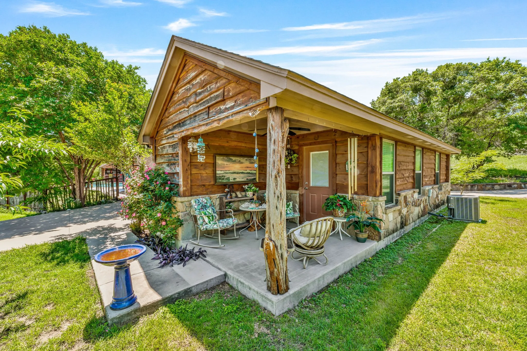 Single Family Residence For Sale in Erath County , 475 Magic Valley, Bluff Dale, Texas 76433, 5 Bedroom, 5 Bathroom, Garage spaces, 4,004 Sqft, built in 2004, mls#21320202, Real Estate Agent in Bluff Dale, Homes For Sale in Erath county, Homes For Sale in Bluff Dale, Realtor in Bluff Dale Texas, Real Estate Brokerage Independent Realty Texas, Luminita Cordes Realtor