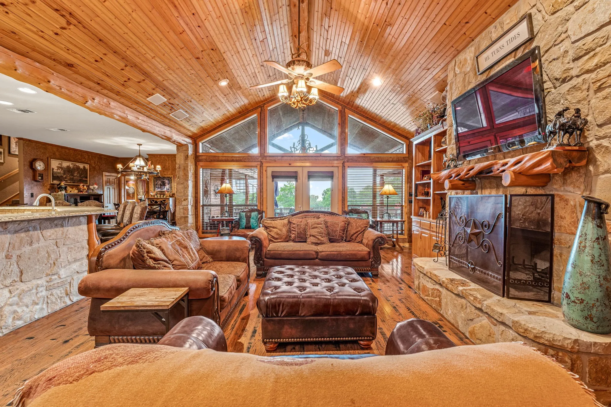 Single Family Residence For Sale in Erath County , 475 Magic Valley, Bluff Dale, Texas 76433, 5 Bedroom, 5 Bathroom, Garage spaces, 4,004 Sqft, built in 2004, mls#21320202, Real Estate Agent in Bluff Dale, Homes For Sale in Erath county, Homes For Sale in Bluff Dale, Realtor in Bluff Dale Texas, Real Estate Brokerage Independent Realty Texas, Luminita Cordes Realtor