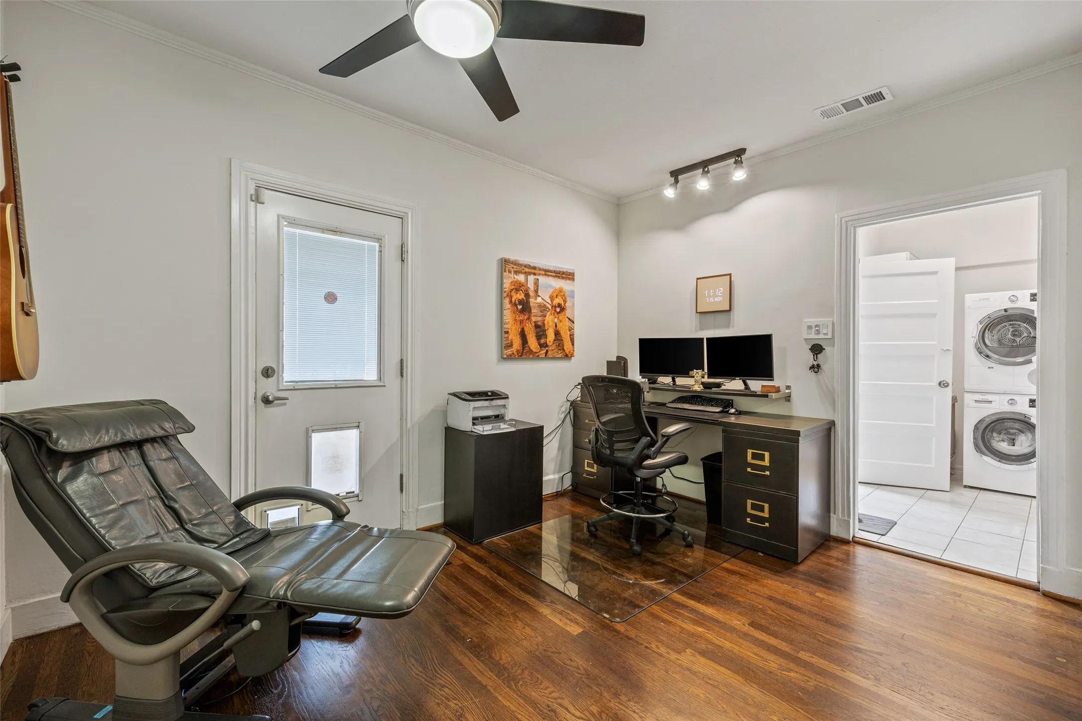 Single Family Residence For Sale in Dallas County , 5207 Mission Avenue, Dallas, Texas 75206, 2 Bedroom, 2 Bathroom, 2 Garage spaces, 1,547 Sqft, built in 1925, Price $829,000, mls#21314419, Real Estate Agent in Dallas, Homes For Sale in Dallas county, Homes For Sale in Dallas, Realtor in Dallas Texas, Real Estate Brokerage Independent Realty Texas, Luminita Cordes Realtor