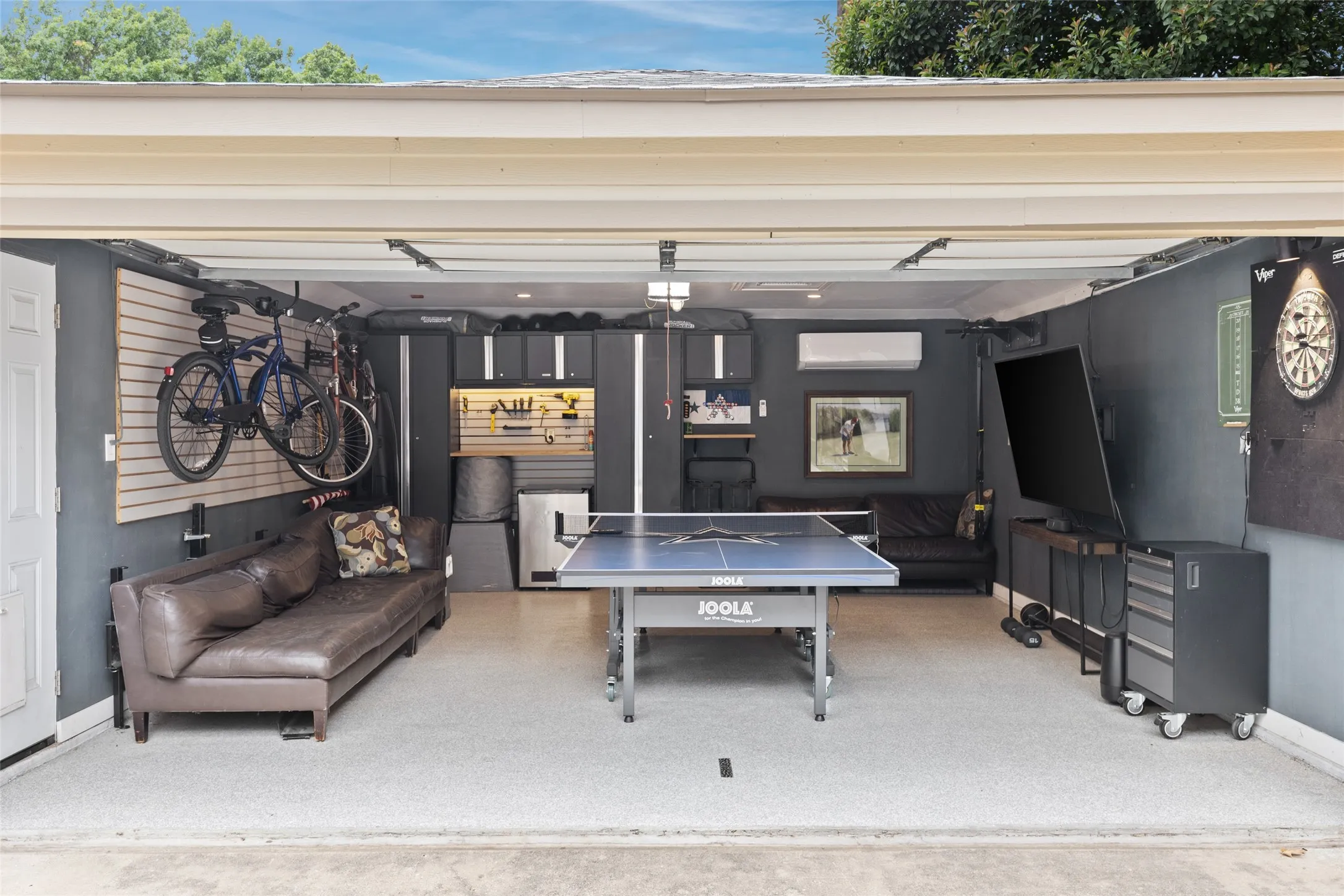 Single Family Residence For Sale in Dallas County , 5207 Mission Avenue, Dallas, Texas 75206, 2 Bedroom, 2 Bathroom, 2 Garage spaces, 1,547 Sqft, built in 1925, Price $829,000, mls#21314419, Real Estate Agent in Dallas, Homes For Sale in Dallas county, Homes For Sale in Dallas, Realtor in Dallas Texas, Real Estate Brokerage Independent Realty Texas, Luminita Cordes Realtor