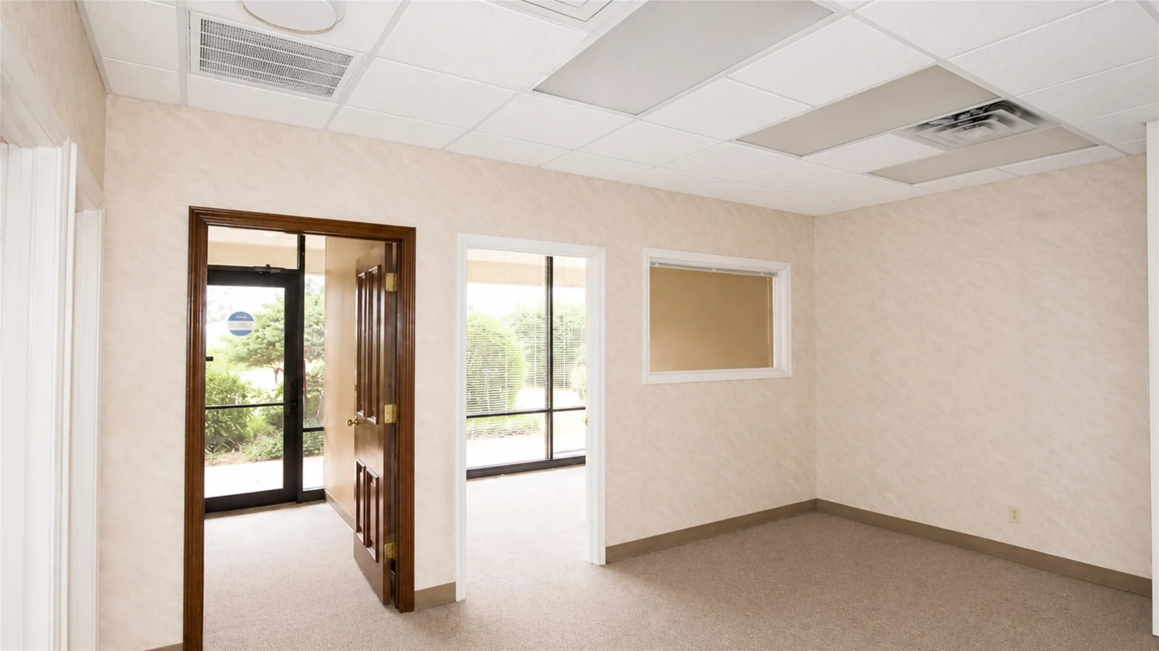Office For Rent in Dallas County , 4821 Saturn Road, Garland, Texas 75041, 0, 0, Garage spaces, 0 Sqft, built in 1986, Price $16, mls#21319892, Real Estate Agent in Garland, Homes For Rent in Dallas county, Homes For Rent in Garland, Realtor in Garland Texas, Real Estate Brokerage Independent Realty Texas, Luminita Cordes Realtor