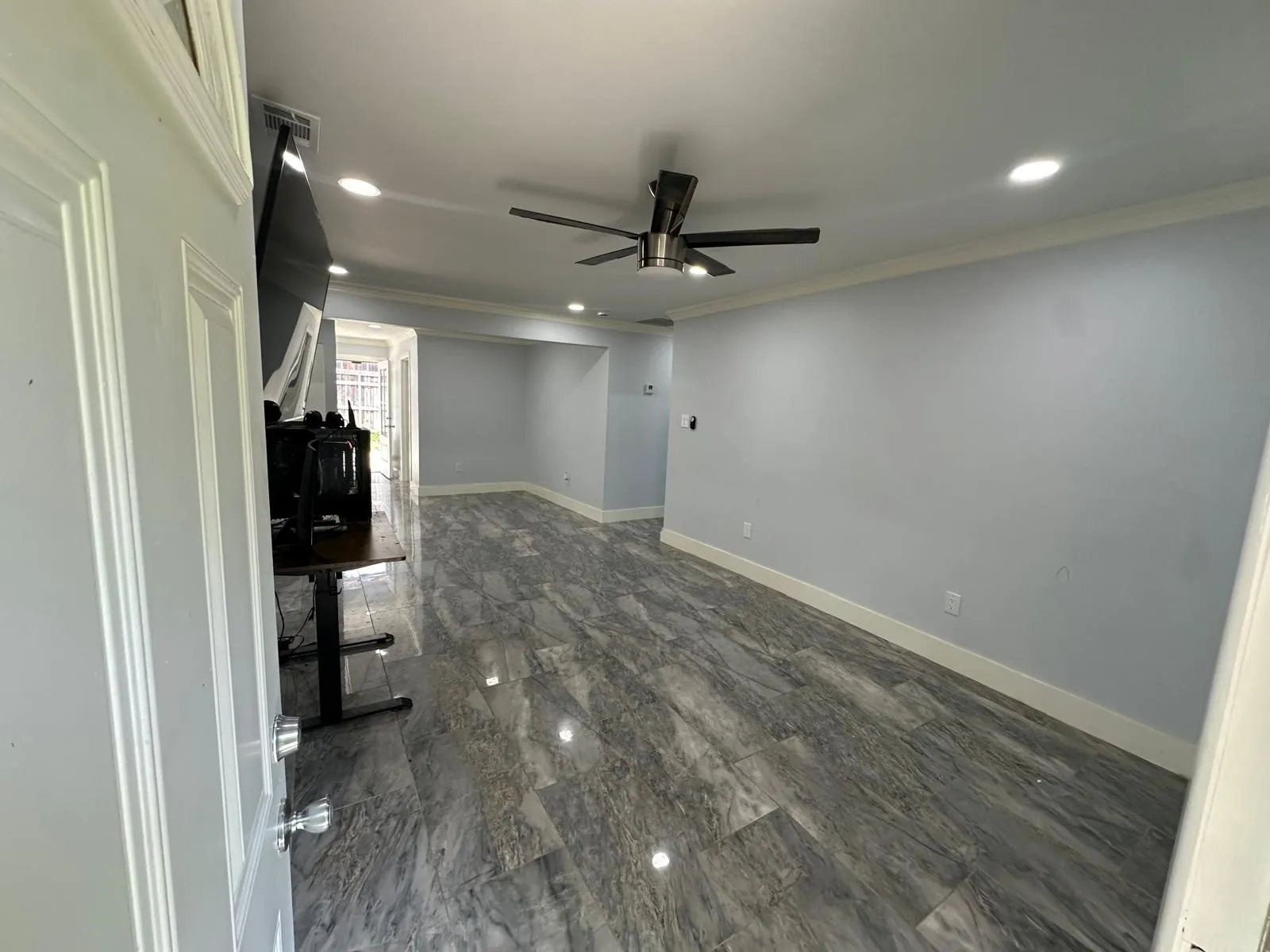 Single Family Residence For Sale in Dallas County , 400 E Shady Grove Road, Irving, Texas 75060, 3 Bedroom, 2 Bathroom, Garage spaces, 1,400 Sqft, built in 1965, mls#21320205, Real Estate Agent in Irving, Homes For Sale in Dallas county, Homes For Sale in Irving, Realtor in Irving Texas, Real Estate Brokerage Independent Realty Texas, Luminita Cordes Realtor