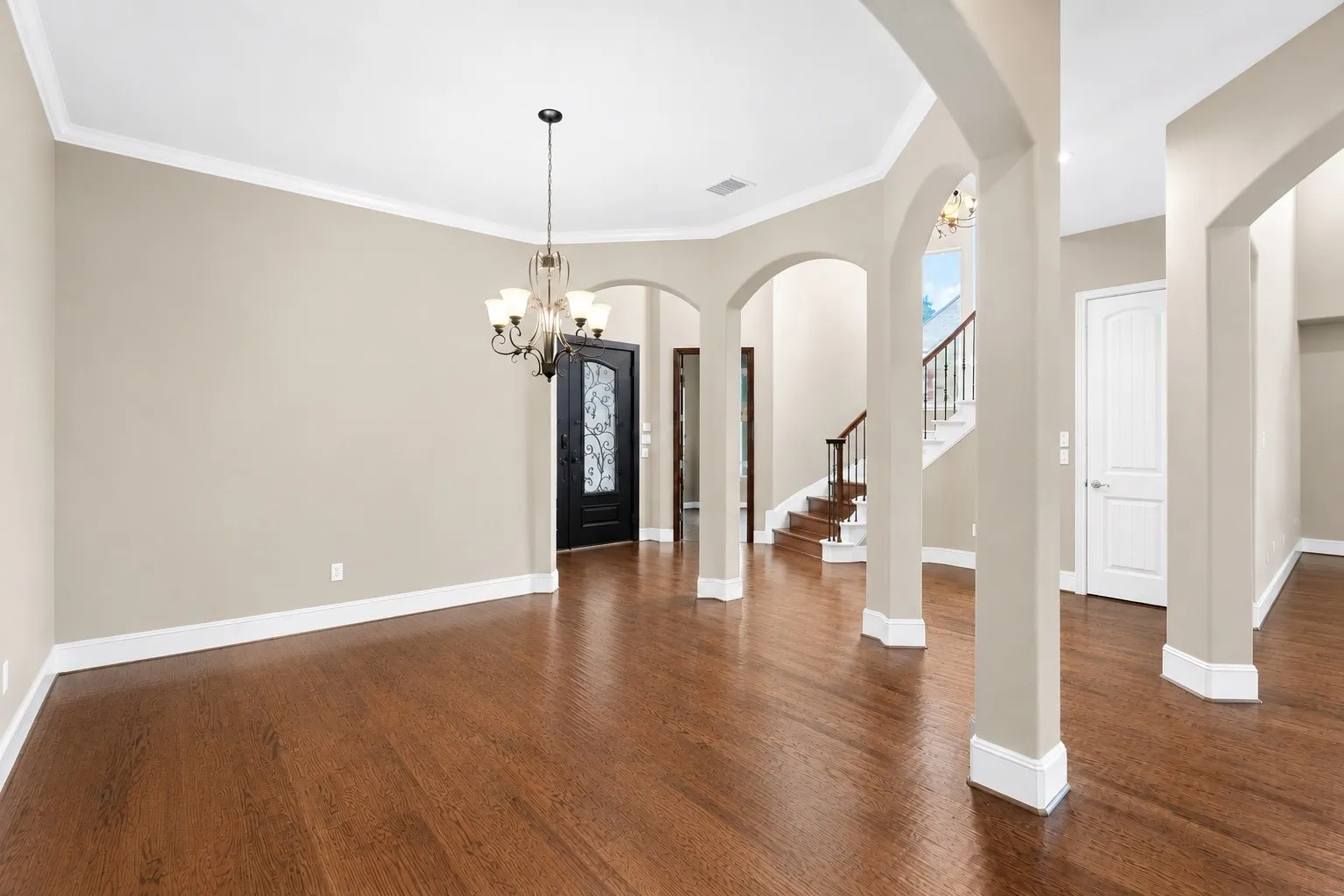 Single Family Residence For Sale in Collin County , 11058 Wellshire Lane, Frisco, Texas 75035, 5 Bedroom, 4 Bathroom, Garage spaces, 4,616 Sqft, built in 2007, mls#21317811, Real Estate Agent in Frisco, Homes For Sale in Collin county, Homes For Sale in Frisco, Realtor in Frisco Texas, Real Estate Brokerage Independent Realty Texas, Luminita Cordes Realtor
