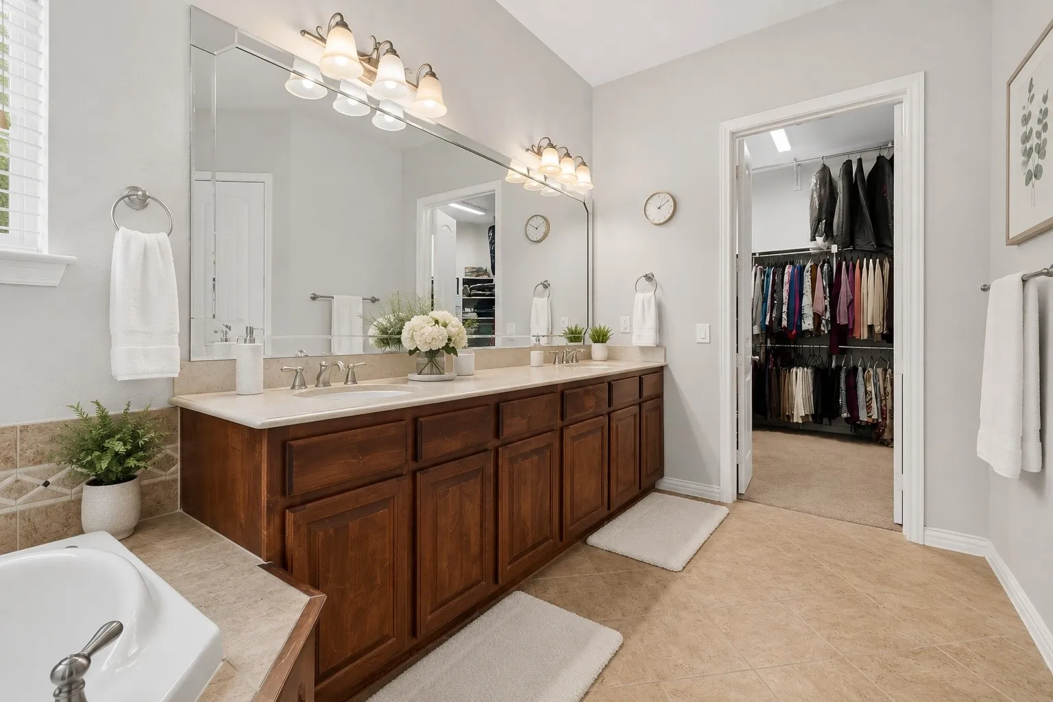 Single Family Residence For Sale in Collin County , 11058 Wellshire Lane, Frisco, Texas 75035, 5 Bedroom, 4 Bathroom, Garage spaces, 4,616 Sqft, built in 2007, mls#21317811, Real Estate Agent in Frisco, Homes For Sale in Collin county, Homes For Sale in Frisco, Realtor in Frisco Texas, Real Estate Brokerage Independent Realty Texas, Luminita Cordes Realtor