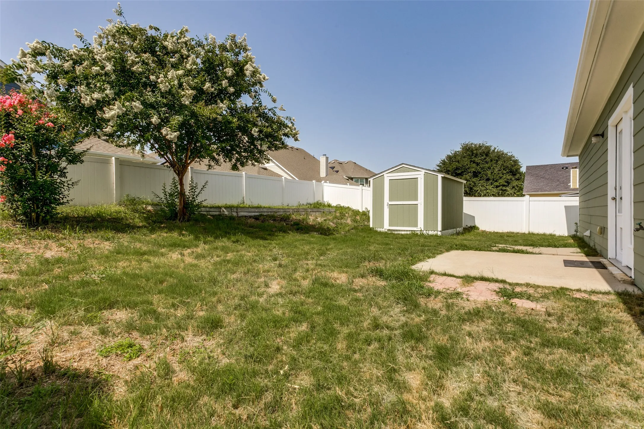 Single Family Residence For Sale in Denton County , 9128 Greene Drive, Providence Village, Texas 76227, 3 Bedroom, 2 Bathroom, 2 Garage spaces, 1,449 Sqft, built in 2009, mls#21319079, Real Estate Agent in Providence Village, Homes For Sale in Denton county, Homes For Sale in Providence Village, Realtor in Providence Village Texas, Real Estate Brokerage Independent Realty Texas, Luminita Cordes Realtor