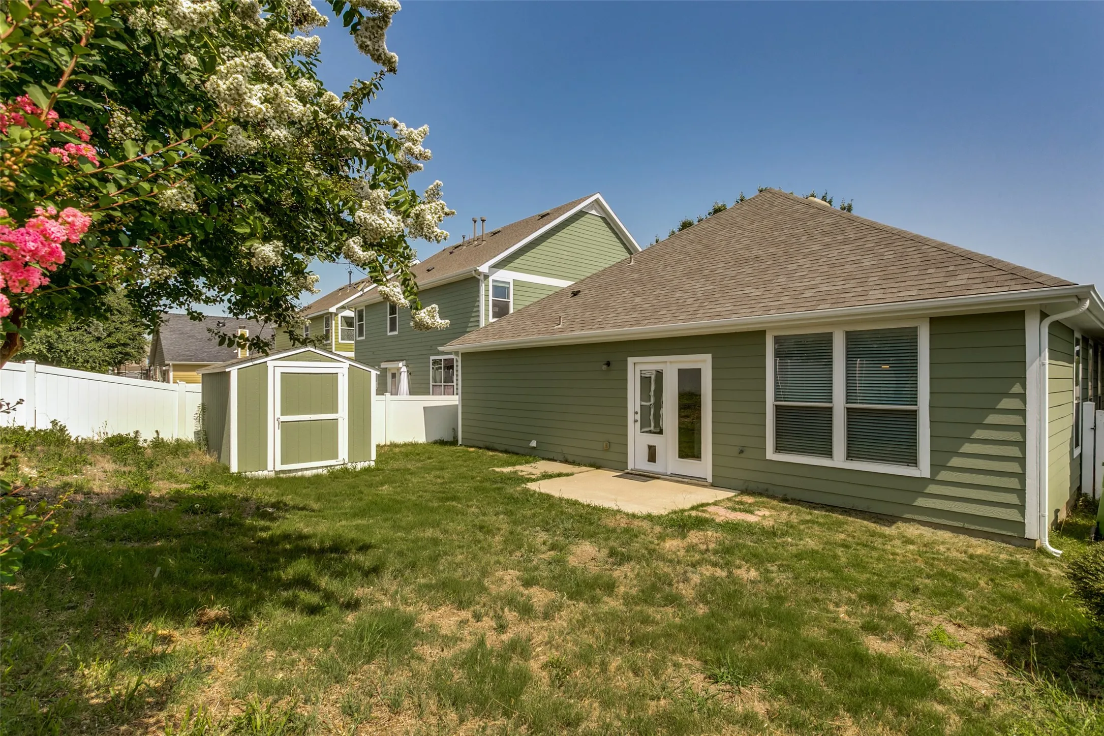 Single Family Residence For Sale in Denton County , 9128 Greene Drive, Providence Village, Texas 76227, 3 Bedroom, 2 Bathroom, 2 Garage spaces, 1,449 Sqft, built in 2009, mls#21319079, Real Estate Agent in Providence Village, Homes For Sale in Denton county, Homes For Sale in Providence Village, Realtor in Providence Village Texas, Real Estate Brokerage Independent Realty Texas, Luminita Cordes Realtor