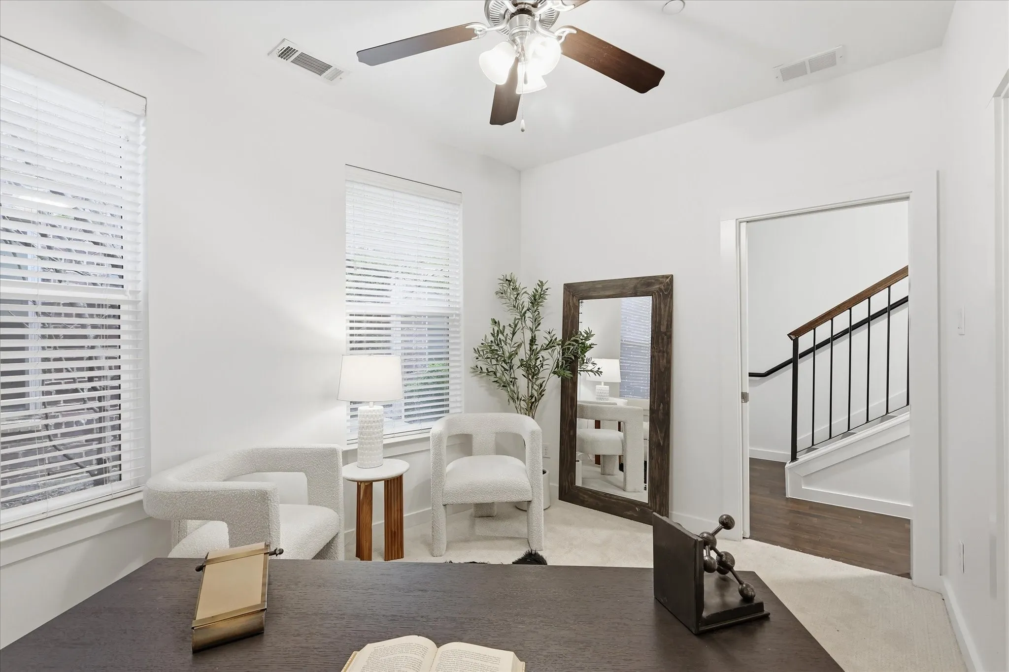 Condominium For Sale in Dallas County , 3200 Ross Avenue 28, Dallas, Texas 75204, 3 Bedroom, 3 Bathroom, 2 Garage spaces, 2,042 Sqft, built in 2011, mls#21318489, Real Estate Agent in Dallas, Homes For Sale in Dallas county, Homes For Sale in Dallas, Realtor in Dallas Texas, Real Estate Brokerage Independent Realty Texas, Luminita Cordes Realtor