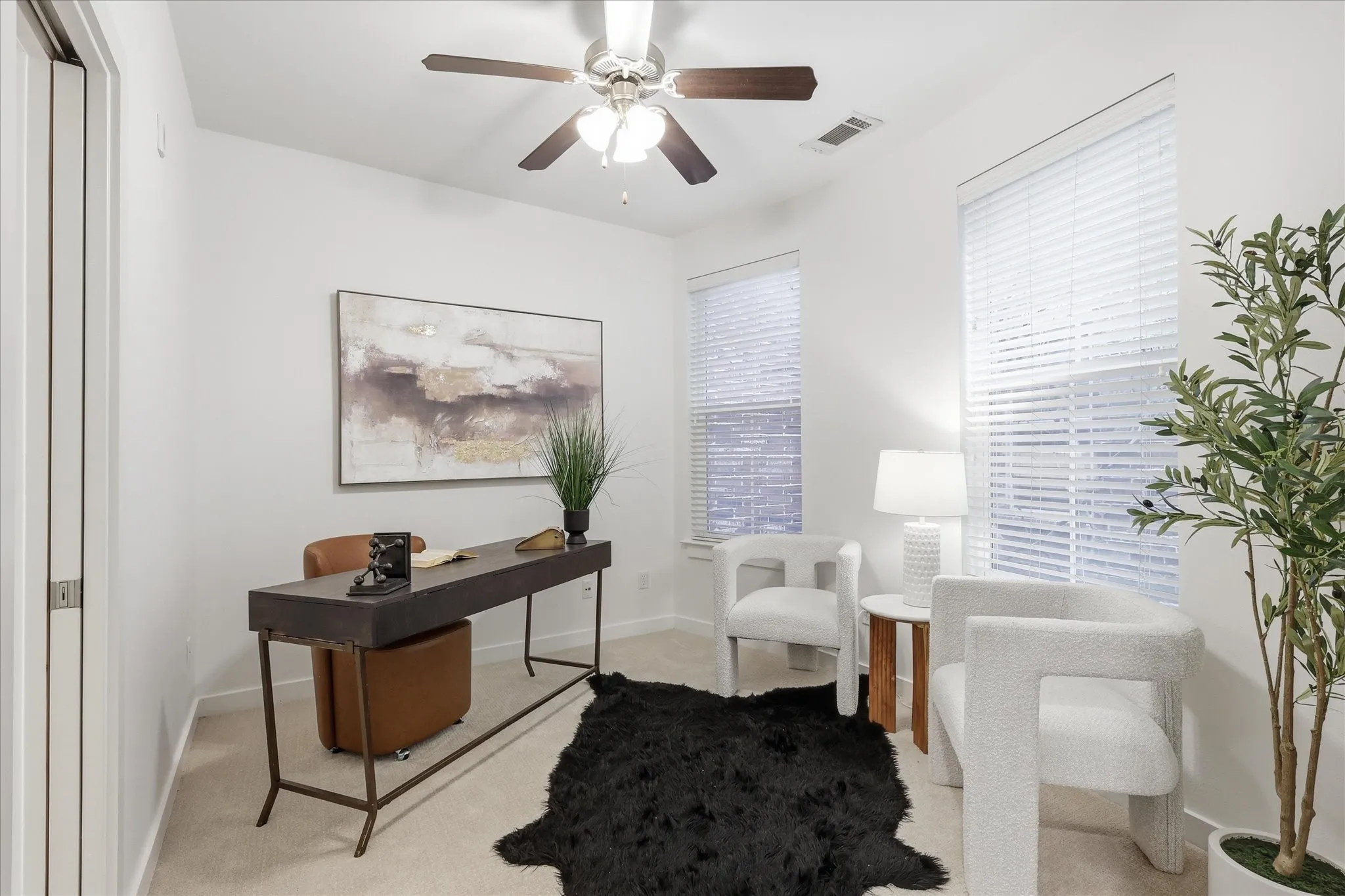 Condominium For Sale in Dallas County , 3200 Ross Avenue 28, Dallas, Texas 75204, 3 Bedroom, 3 Bathroom, 2 Garage spaces, 2,042 Sqft, built in 2011, mls#21318489, Real Estate Agent in Dallas, Homes For Sale in Dallas county, Homes For Sale in Dallas, Realtor in Dallas Texas, Real Estate Brokerage Independent Realty Texas, Luminita Cordes Realtor