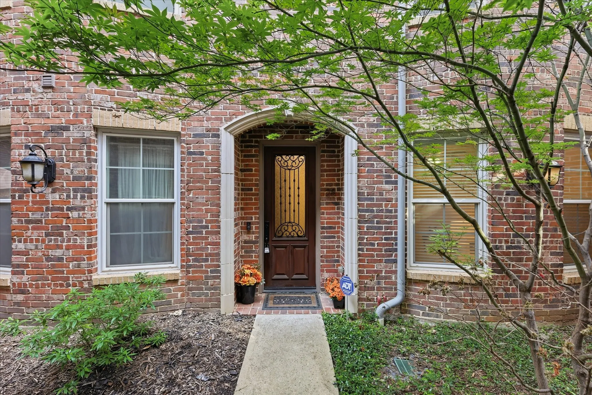 Condominium For Sale in Dallas County , 3200 Ross Avenue 28, Dallas, Texas 75204, 3 Bedroom, 3 Bathroom, 2 Garage spaces, 2,042 Sqft, built in 2011, mls#21318489, Real Estate Agent in Dallas, Homes For Sale in Dallas county, Homes For Sale in Dallas, Realtor in Dallas Texas, Real Estate Brokerage Independent Realty Texas, Luminita Cordes Realtor
