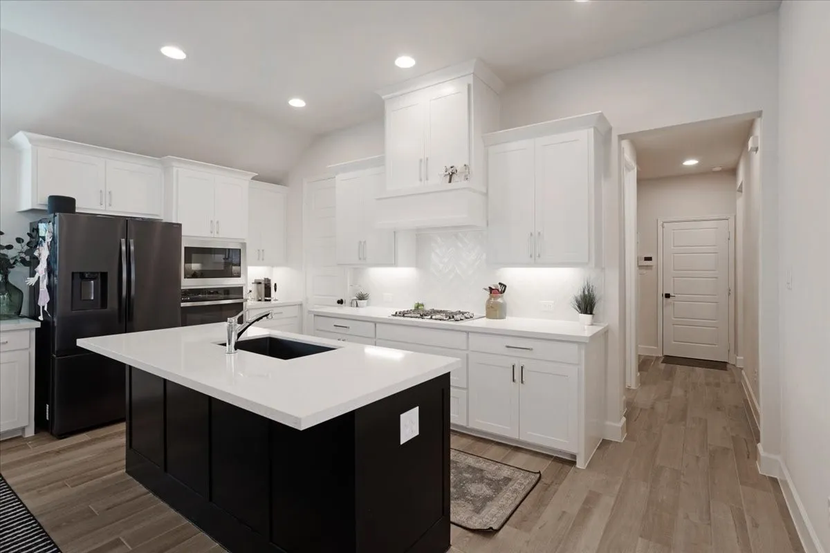 Beautiful and bright kitchen