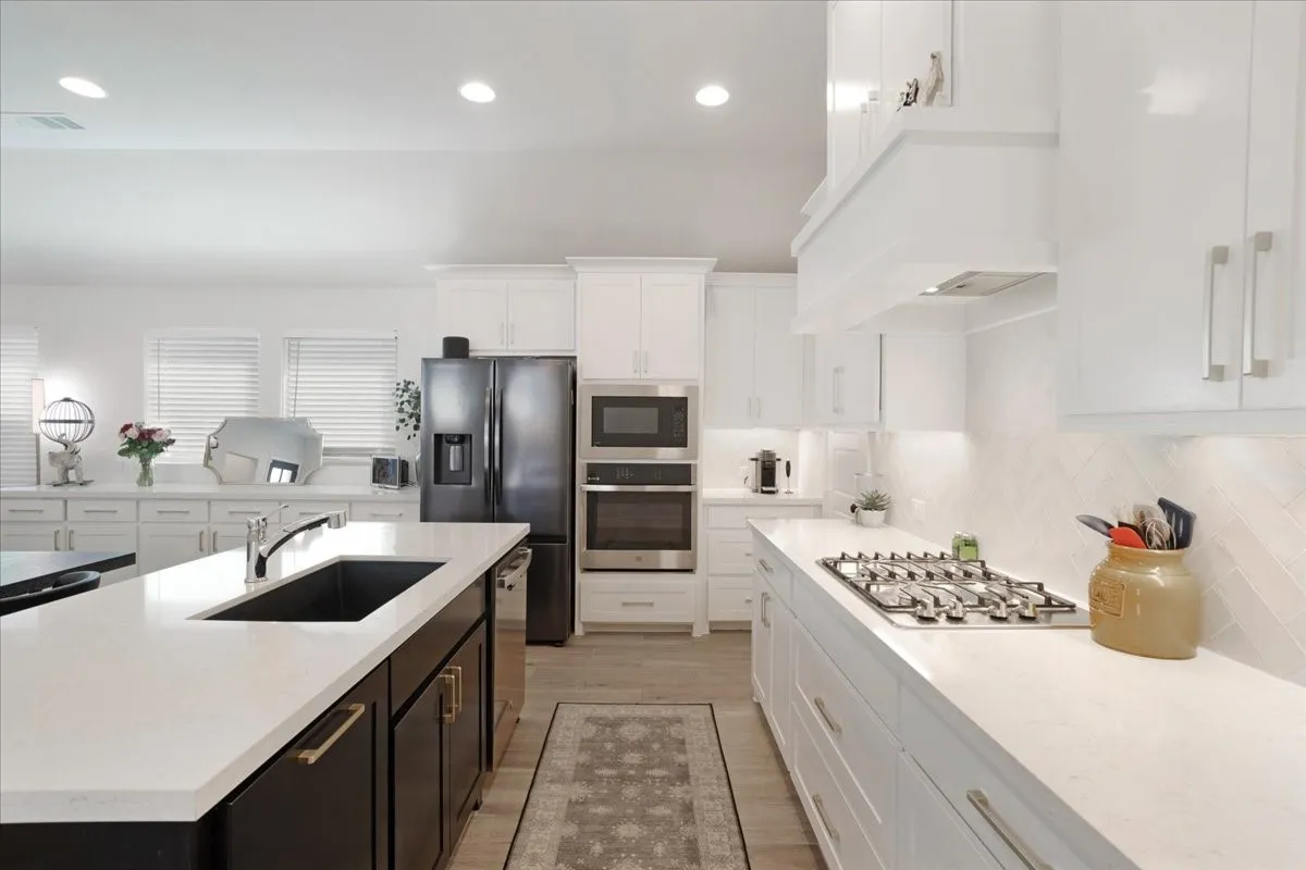 The kitchen is perfect for all of your family's favorite meals.