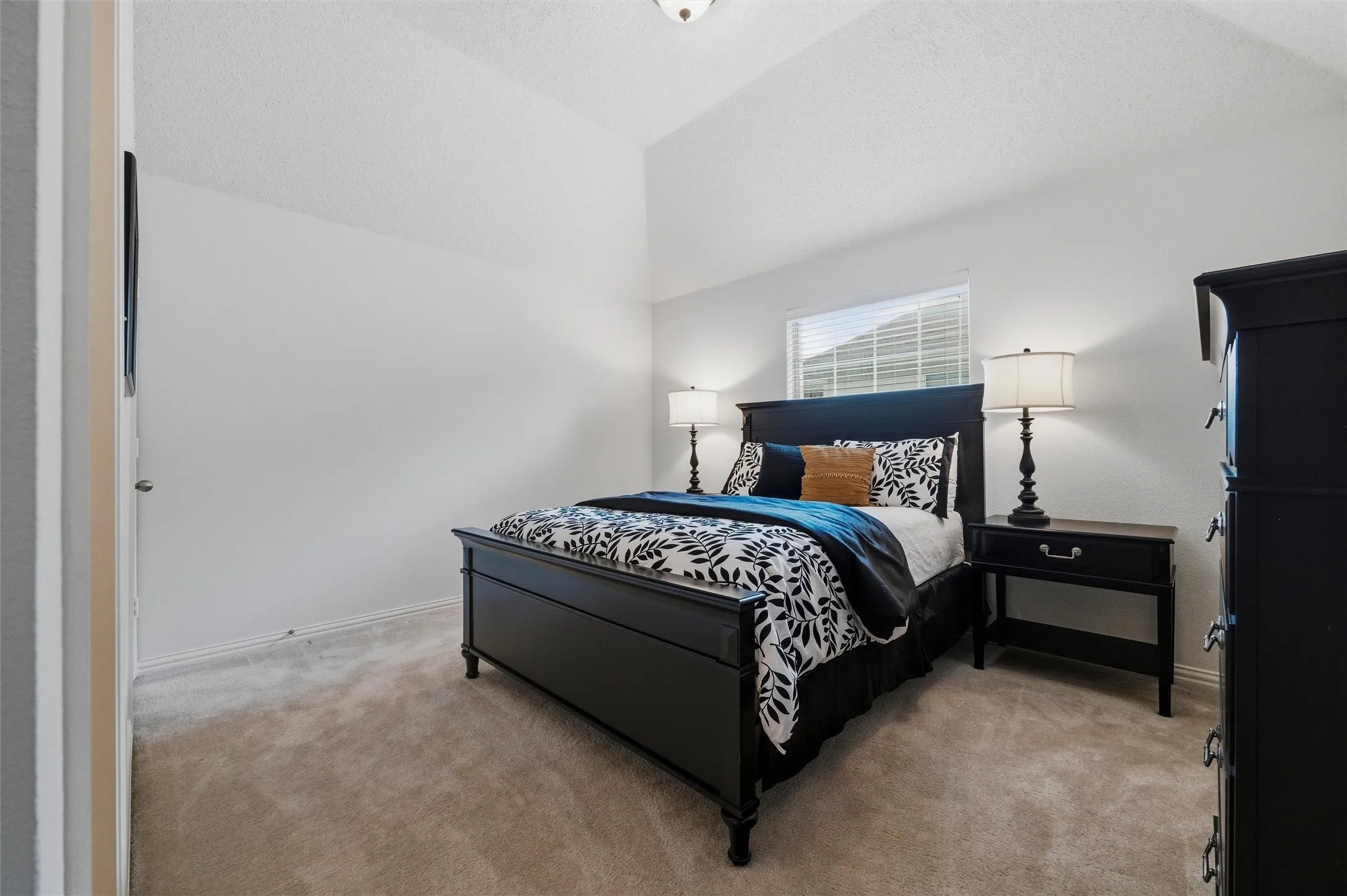 Single Family Residence For Sale in Tarrant County , 4541 Marguerite Lane, Fort Worth, Texas 76123, 4 Bedroom, 4 Bathroom, 2 Garage spaces, 3,027 Sqft, built in 2003, mls#21320002, Real Estate Agent in Fort Worth, Homes For Sale in Tarrant county, Homes For Sale in Fort Worth, Realtor in Fort Worth Texas, Real Estate Brokerage Independent Realty Texas, Luminita Cordes Realtor