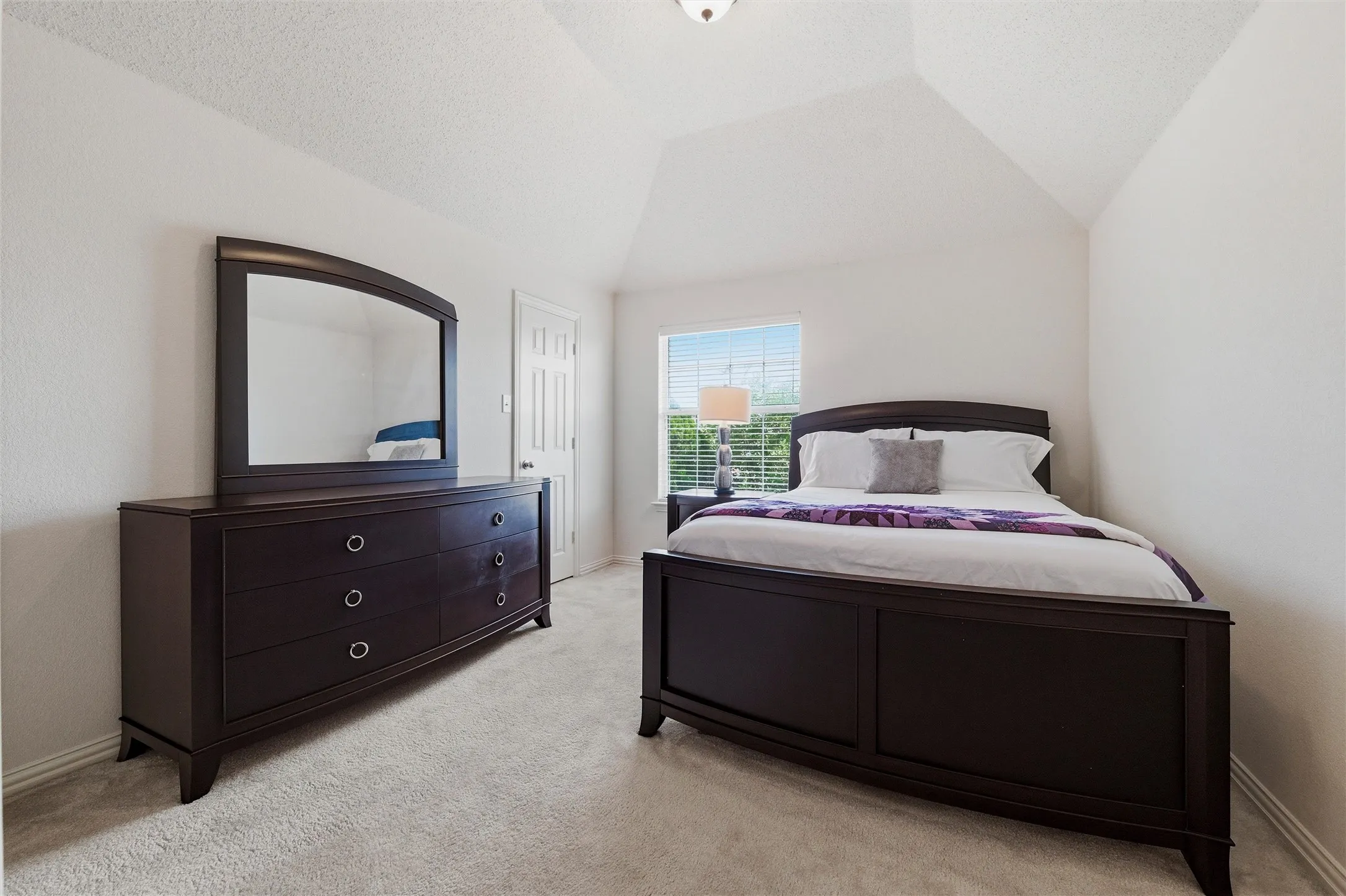 Single Family Residence For Sale in Tarrant County , 4541 Marguerite Lane, Fort Worth, Texas 76123, 4 Bedroom, 4 Bathroom, 2 Garage spaces, 3,027 Sqft, built in 2003, mls#21320002, Real Estate Agent in Fort Worth, Homes For Sale in Tarrant county, Homes For Sale in Fort Worth, Realtor in Fort Worth Texas, Real Estate Brokerage Independent Realty Texas, Luminita Cordes Realtor