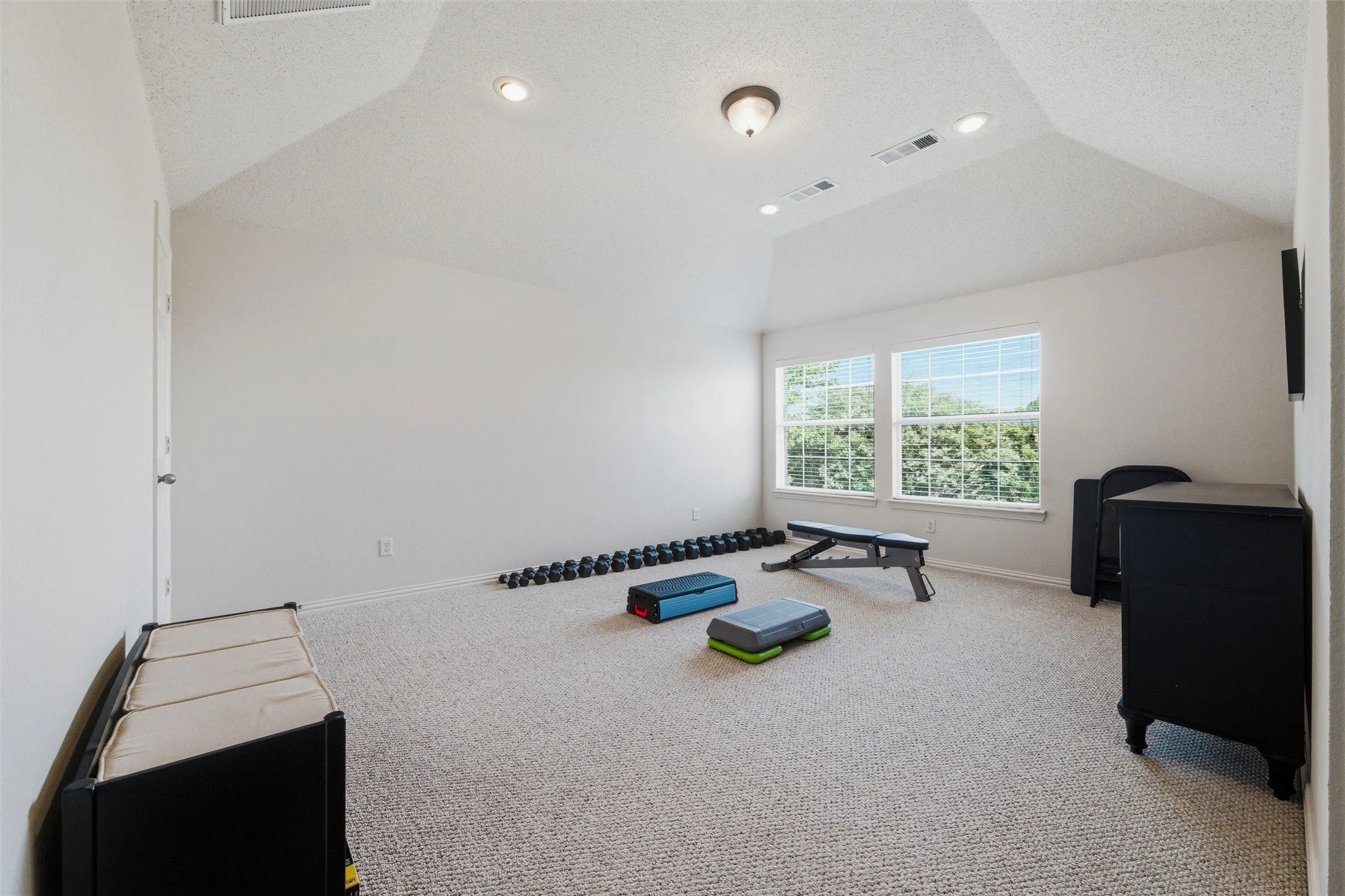 Single Family Residence For Sale in Tarrant County , 4541 Marguerite Lane, Fort Worth, Texas 76123, 4 Bedroom, 4 Bathroom, 2 Garage spaces, 3,027 Sqft, built in 2003, mls#21320002, Real Estate Agent in Fort Worth, Homes For Sale in Tarrant county, Homes For Sale in Fort Worth, Realtor in Fort Worth Texas, Real Estate Brokerage Independent Realty Texas, Luminita Cordes Realtor