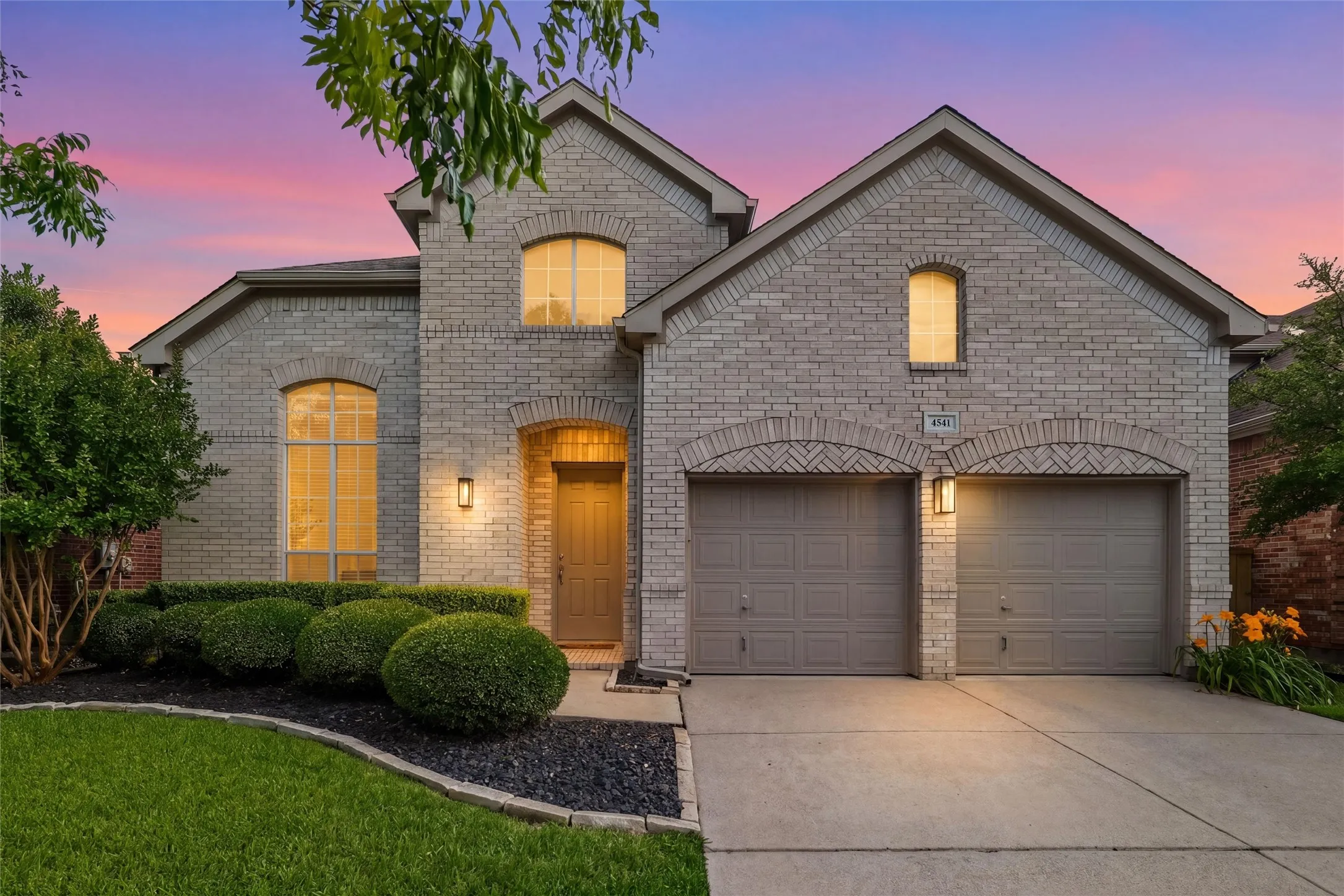 Single Family Residence For Sale in Tarrant County , 4541 Marguerite Lane, Fort Worth, Texas 76123, 4 Bedroom, 4 Bathroom, 2 Garage spaces, 3,027 Sqft, built in 2003, mls#21320002, Real Estate Agent in Fort Worth, Homes For Sale in Tarrant county, Homes For Sale in Fort Worth, Realtor in Fort Worth Texas, Real Estate Brokerage Independent Realty Texas, Luminita Cordes Realtor