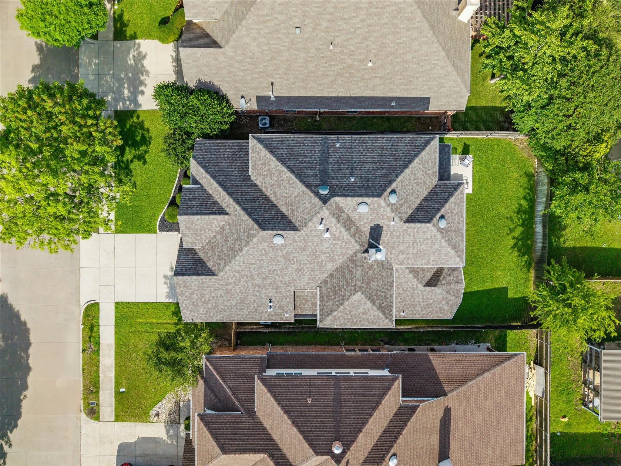 Single Family Residence For Sale in Tarrant County , 4541 Marguerite Lane, Fort Worth, Texas 76123, 4 Bedroom, 4 Bathroom, 2 Garage spaces, 3,027 Sqft, built in 2003, mls#21320002, Real Estate Agent in Fort Worth, Homes For Sale in Tarrant county, Homes For Sale in Fort Worth, Realtor in Fort Worth Texas, Real Estate Brokerage Independent Realty Texas, Luminita Cordes Realtor
