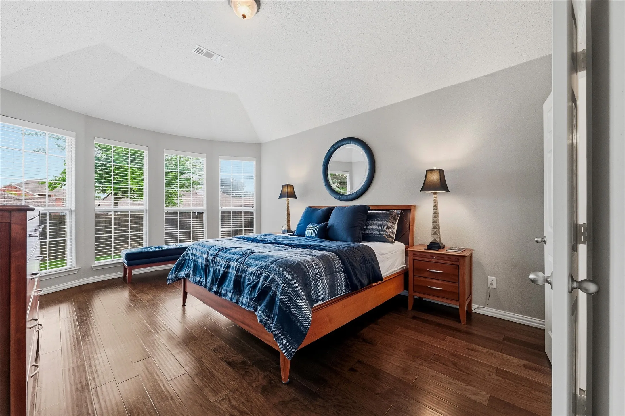 Single Family Residence For Sale in Tarrant County , 4541 Marguerite Lane, Fort Worth, Texas 76123, 4 Bedroom, 4 Bathroom, 2 Garage spaces, 3,027 Sqft, built in 2003, mls#21320002, Real Estate Agent in Fort Worth, Homes For Sale in Tarrant county, Homes For Sale in Fort Worth, Realtor in Fort Worth Texas, Real Estate Brokerage Independent Realty Texas, Luminita Cordes Realtor