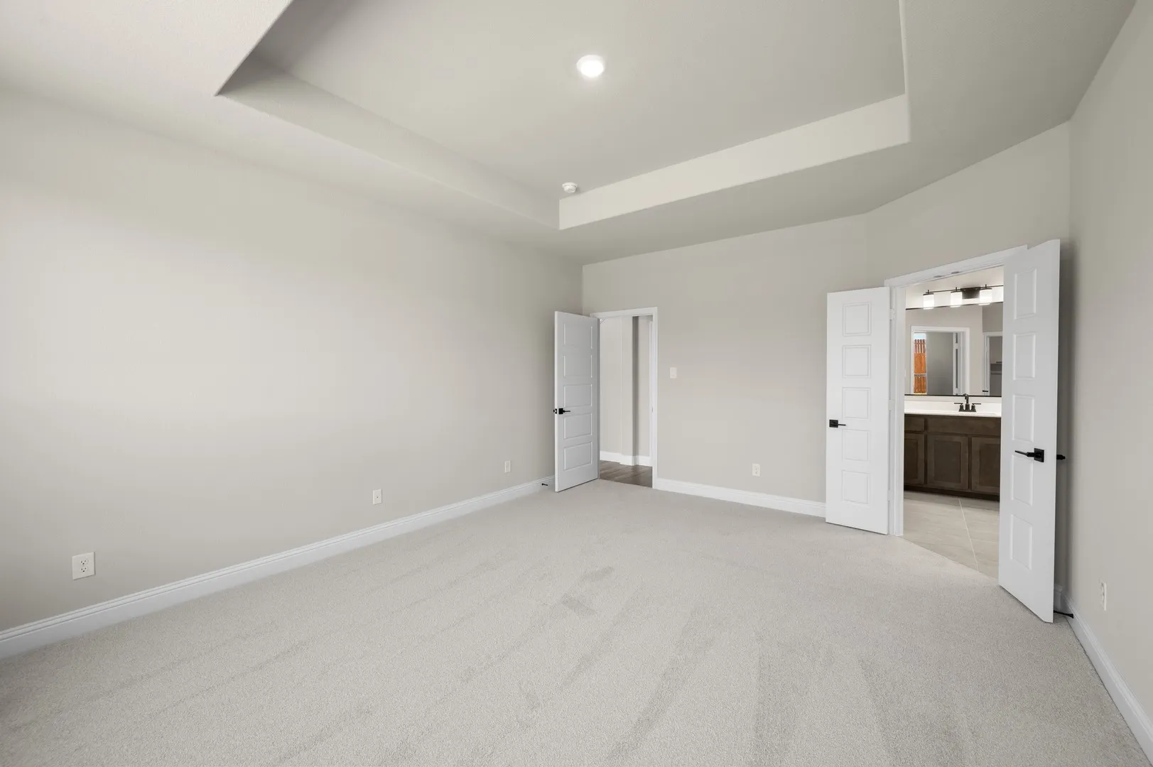 DFW-Redden Farms-Concept 3135-404 Brahman Lane-Primary Suite-Risewell Homes-2