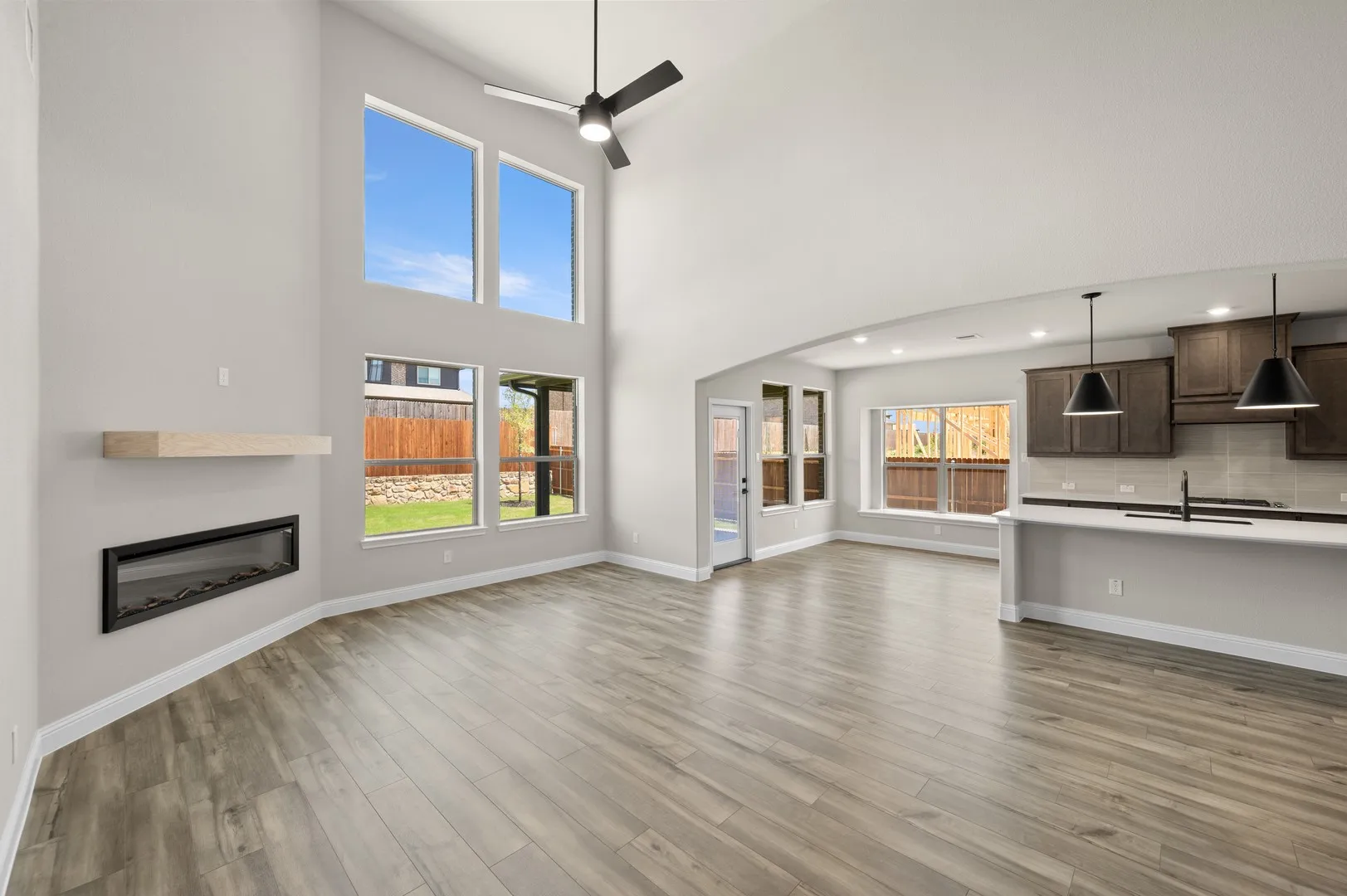 DFW-Redden Farms-Concept 3135-404 Brahman Lane-Living Room-Risewell Homes-2