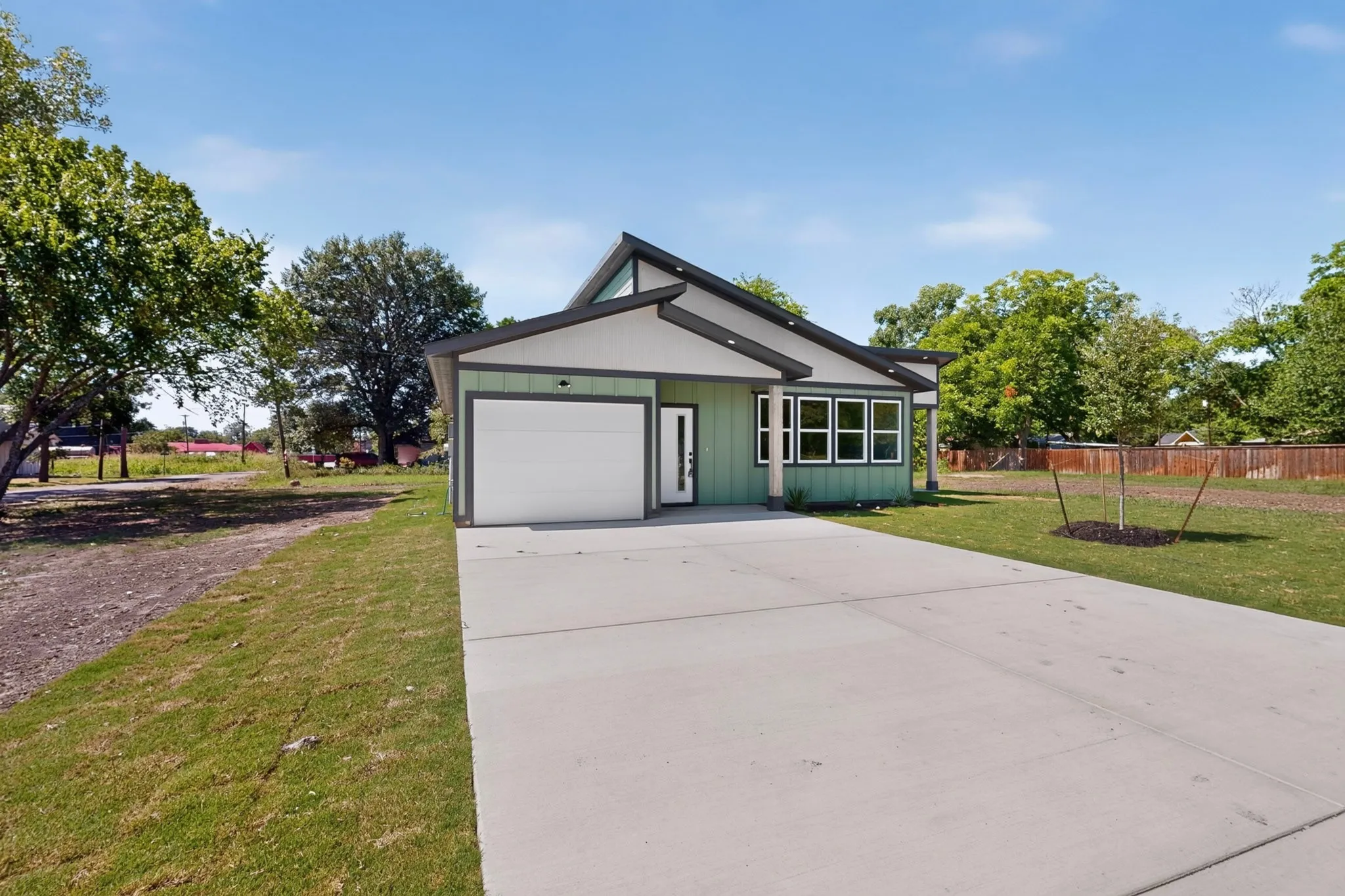 Single Family Residence For Sale in Delta County , 745 W Marshall, Cooper, Texas 75432, 3 Bedroom, 2 Bathroom, 1 Garage spaces, 1,466 Sqft, built in 2026, mls#21320260, Real Estate Agent in Cooper, Homes For Sale in Delta county, Homes For Sale in Cooper, Realtor in Cooper Texas, Real Estate Brokerage Independent Realty Texas, Luminita Cordes Realtor