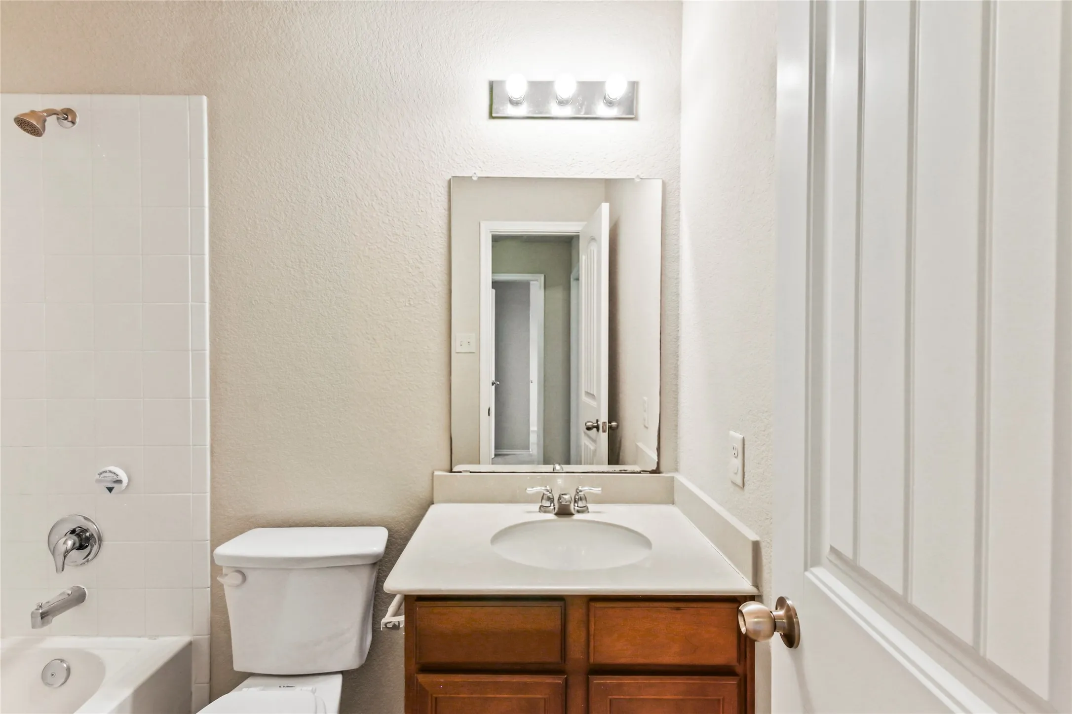 Single Family Residence For Rent in Collin County , 429 Andalusian Trail, Celina, Texas 75009, 5 Bedroom, 4 Bathroom, 2 Garage spaces, 2,342 Sqft, built in 2014, mls#21320195, Real Estate Agent in Celina, Homes For Rent in Collin county, Homes For Rent in Celina, Realtor in Celina Texas, Real Estate Brokerage Independent Realty Texas, Luminita Cordes Realtor