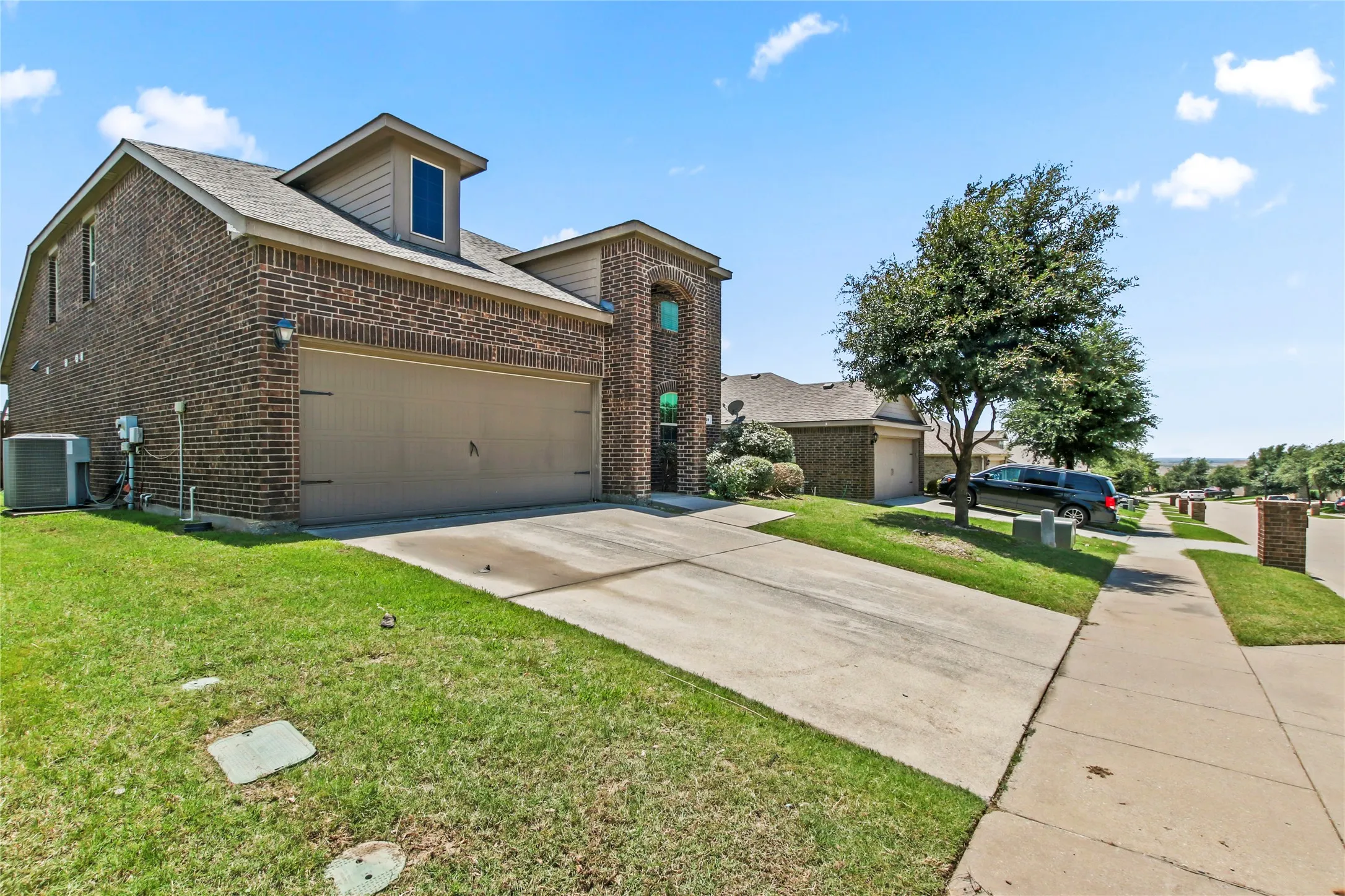 Single Family Residence For Rent in Collin County , 429 Andalusian Trail, Celina, Texas 75009, 5 Bedroom, 4 Bathroom, 2 Garage spaces, 2,342 Sqft, built in 2014, mls#21320195, Real Estate Agent in Celina, Homes For Rent in Collin county, Homes For Rent in Celina, Realtor in Celina Texas, Real Estate Brokerage Independent Realty Texas, Luminita Cordes Realtor