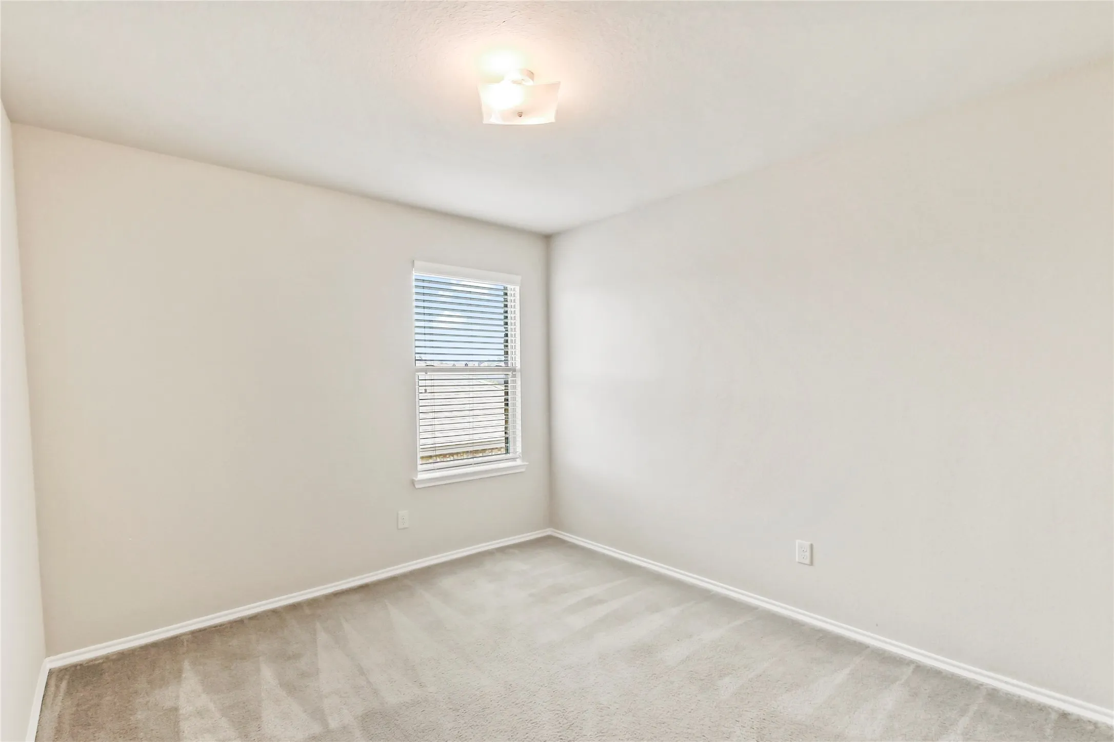 Single Family Residence For Rent in Collin County , 429 Andalusian Trail, Celina, Texas 75009, 5 Bedroom, 4 Bathroom, 2 Garage spaces, 2,342 Sqft, built in 2014, mls#21320195, Real Estate Agent in Celina, Homes For Rent in Collin county, Homes For Rent in Celina, Realtor in Celina Texas, Real Estate Brokerage Independent Realty Texas, Luminita Cordes Realtor