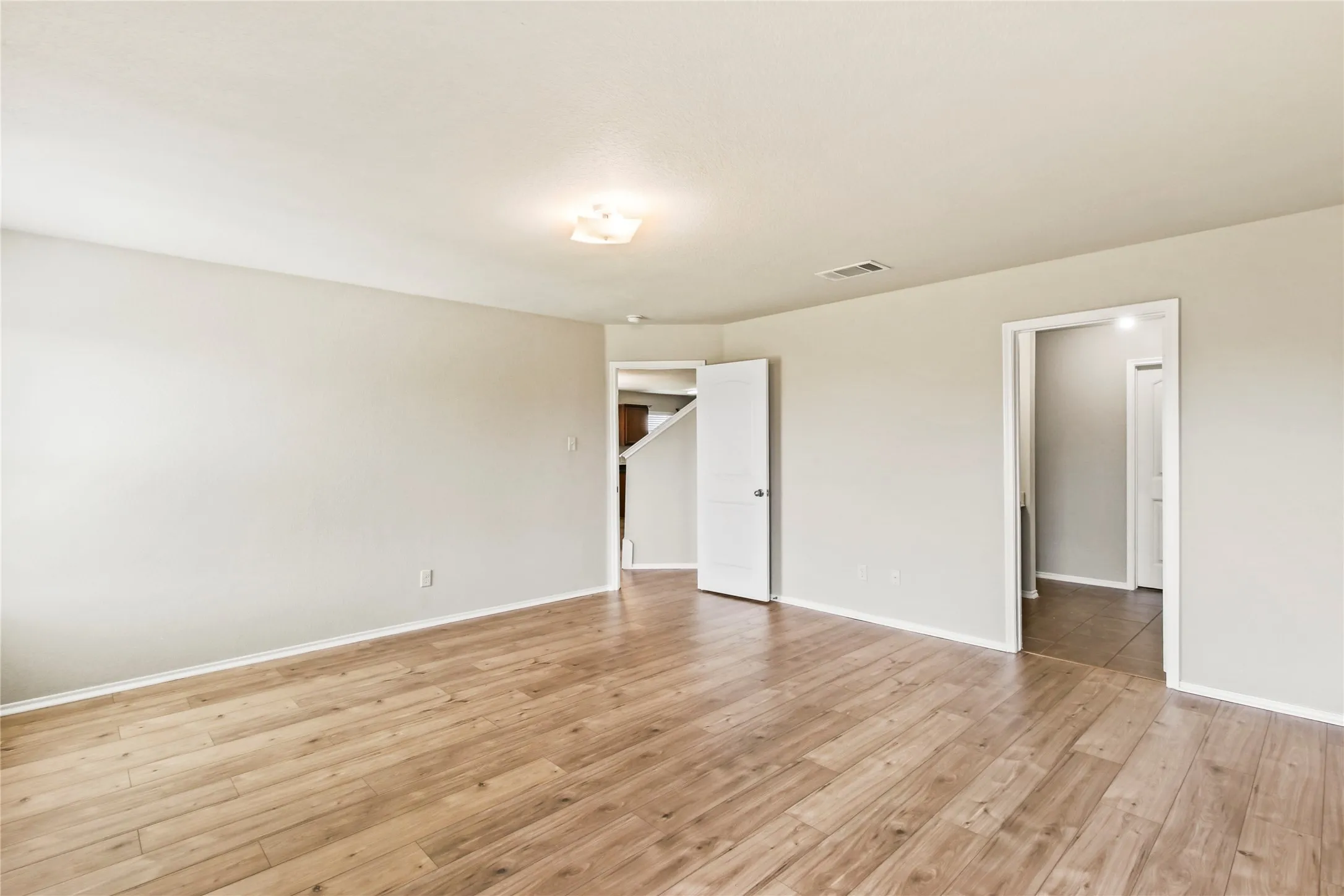 Single Family Residence For Rent in Collin County , 429 Andalusian Trail, Celina, Texas 75009, 5 Bedroom, 4 Bathroom, 2 Garage spaces, 2,342 Sqft, built in 2014, mls#21320195, Real Estate Agent in Celina, Homes For Rent in Collin county, Homes For Rent in Celina, Realtor in Celina Texas, Real Estate Brokerage Independent Realty Texas, Luminita Cordes Realtor