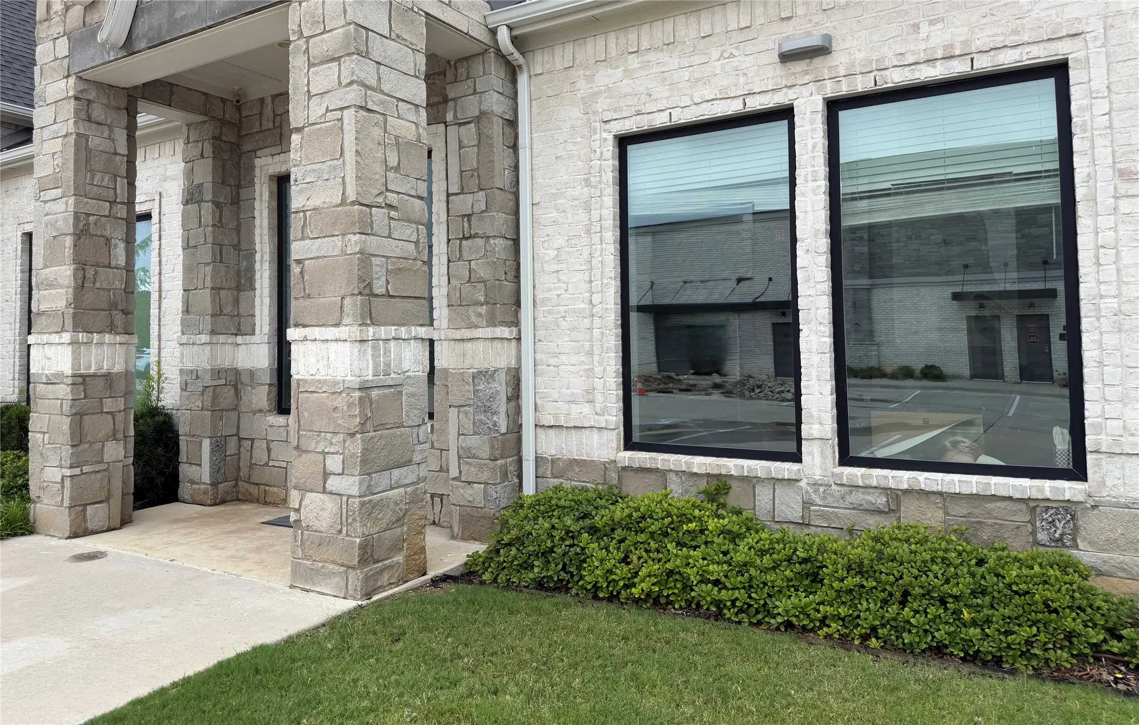 Business For Rent in Collin County , 150 Brand Road 200, Murphy, Texas 75094, 0, 0, Garage spaces, 0 Sqft, built in 2018, Price $2,900, mls#21319286, Real Estate Agent in Murphy, Homes For Rent in Collin county, Homes For Rent in Murphy, Realtor in Murphy Texas, Real Estate Brokerage Independent Realty Texas, Luminita Cordes Realtor