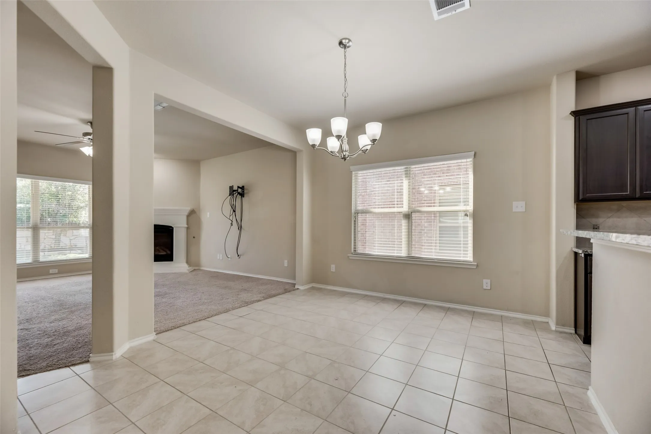 Single Family Residence For Rent in Collin County , 9825 Prairie Dog Lane, Mc Kinney, Texas 75071, 4 Bedroom, 4 Bathroom, 2 Garage spaces, 2,223 Sqft, built in 2016, mls#21318186, Real Estate Agent in Mc Kinney, Homes For Rent in Collin county, Homes For Rent in Mc Kinney, Realtor in Mc Kinney Texas, Real Estate Brokerage Independent Realty Texas, Luminita Cordes Realtor