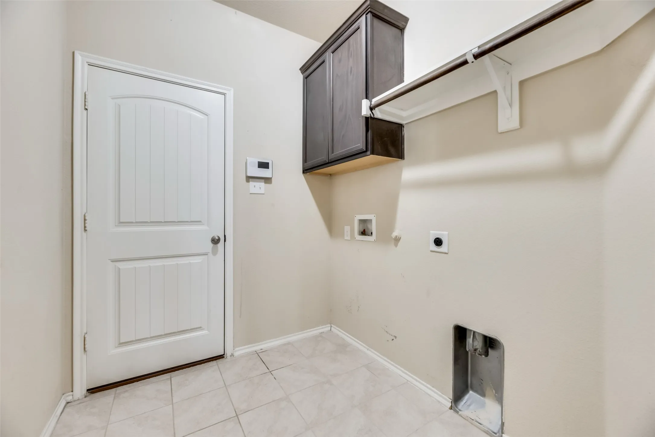 Single Family Residence For Rent in Collin County , 9825 Prairie Dog Lane, Mc Kinney, Texas 75071, 4 Bedroom, 4 Bathroom, 2 Garage spaces, 2,223 Sqft, built in 2016, mls#21318186, Real Estate Agent in Mc Kinney, Homes For Rent in Collin county, Homes For Rent in Mc Kinney, Realtor in Mc Kinney Texas, Real Estate Brokerage Independent Realty Texas, Luminita Cordes Realtor