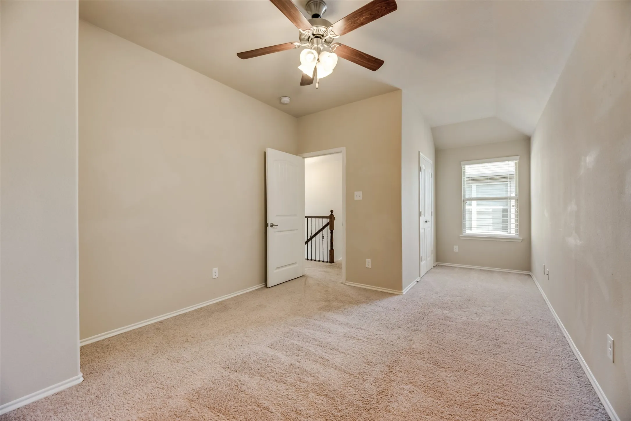 Single Family Residence For Rent in Collin County , 9825 Prairie Dog Lane, Mc Kinney, Texas 75071, 4 Bedroom, 4 Bathroom, 2 Garage spaces, 2,223 Sqft, built in 2016, mls#21318186, Real Estate Agent in Mc Kinney, Homes For Rent in Collin county, Homes For Rent in Mc Kinney, Realtor in Mc Kinney Texas, Real Estate Brokerage Independent Realty Texas, Luminita Cordes Realtor
