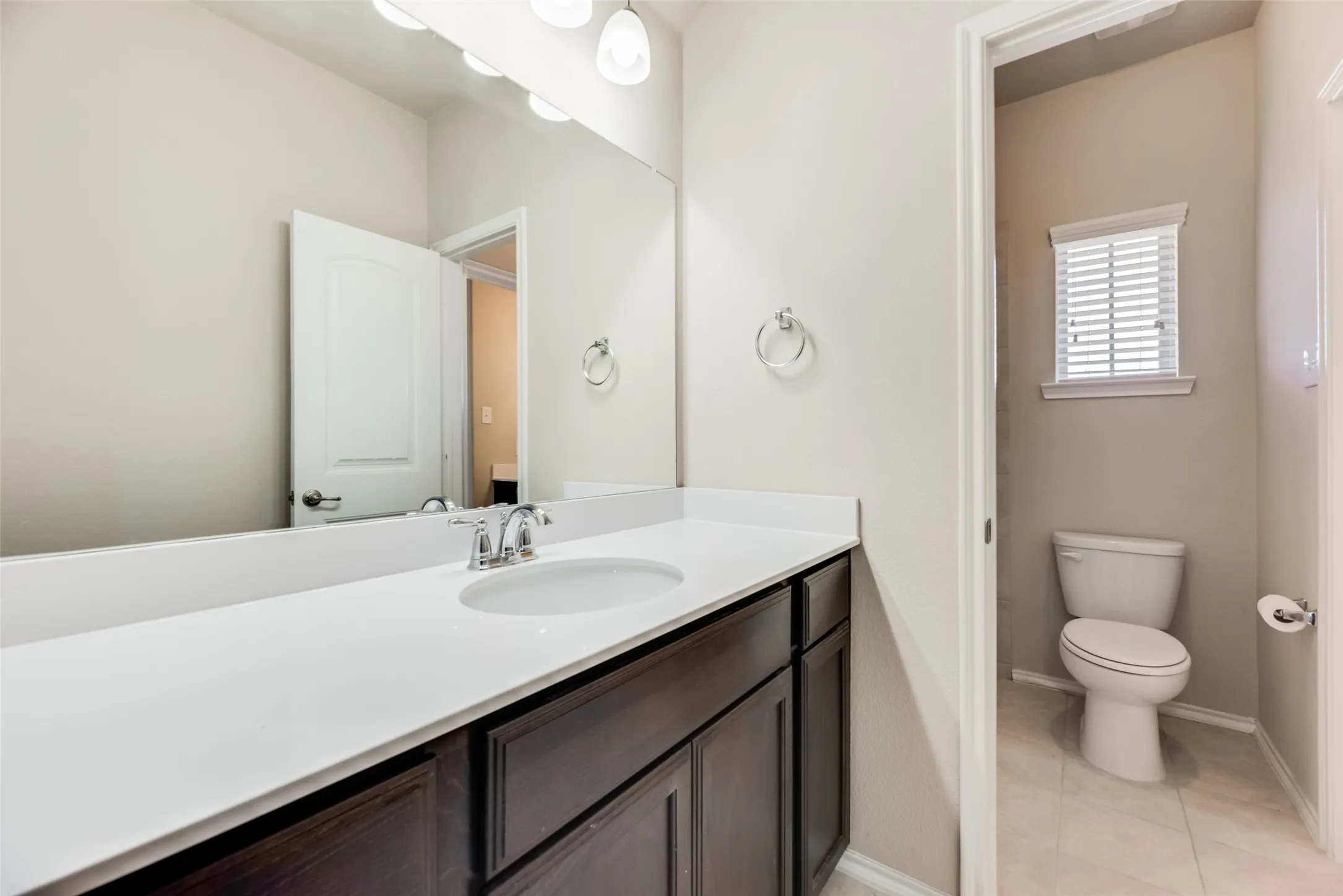 Single Family Residence For Rent in Collin County , 9825 Prairie Dog Lane, Mc Kinney, Texas 75071, 4 Bedroom, 4 Bathroom, 2 Garage spaces, 2,223 Sqft, built in 2016, mls#21318186, Real Estate Agent in Mc Kinney, Homes For Rent in Collin county, Homes For Rent in Mc Kinney, Realtor in Mc Kinney Texas, Real Estate Brokerage Independent Realty Texas, Luminita Cordes Realtor