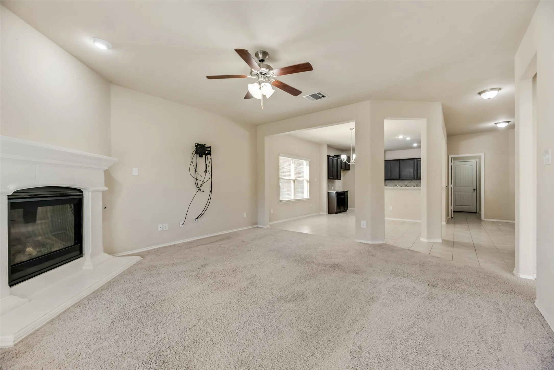 Single Family Residence For Rent in Collin County , 9825 Prairie Dog Lane, Mc Kinney, Texas 75071, 4 Bedroom, 4 Bathroom, 2 Garage spaces, 2,223 Sqft, built in 2016, mls#21318186, Real Estate Agent in Mc Kinney, Homes For Rent in Collin county, Homes For Rent in Mc Kinney, Realtor in Mc Kinney Texas, Real Estate Brokerage Independent Realty Texas, Luminita Cordes Realtor