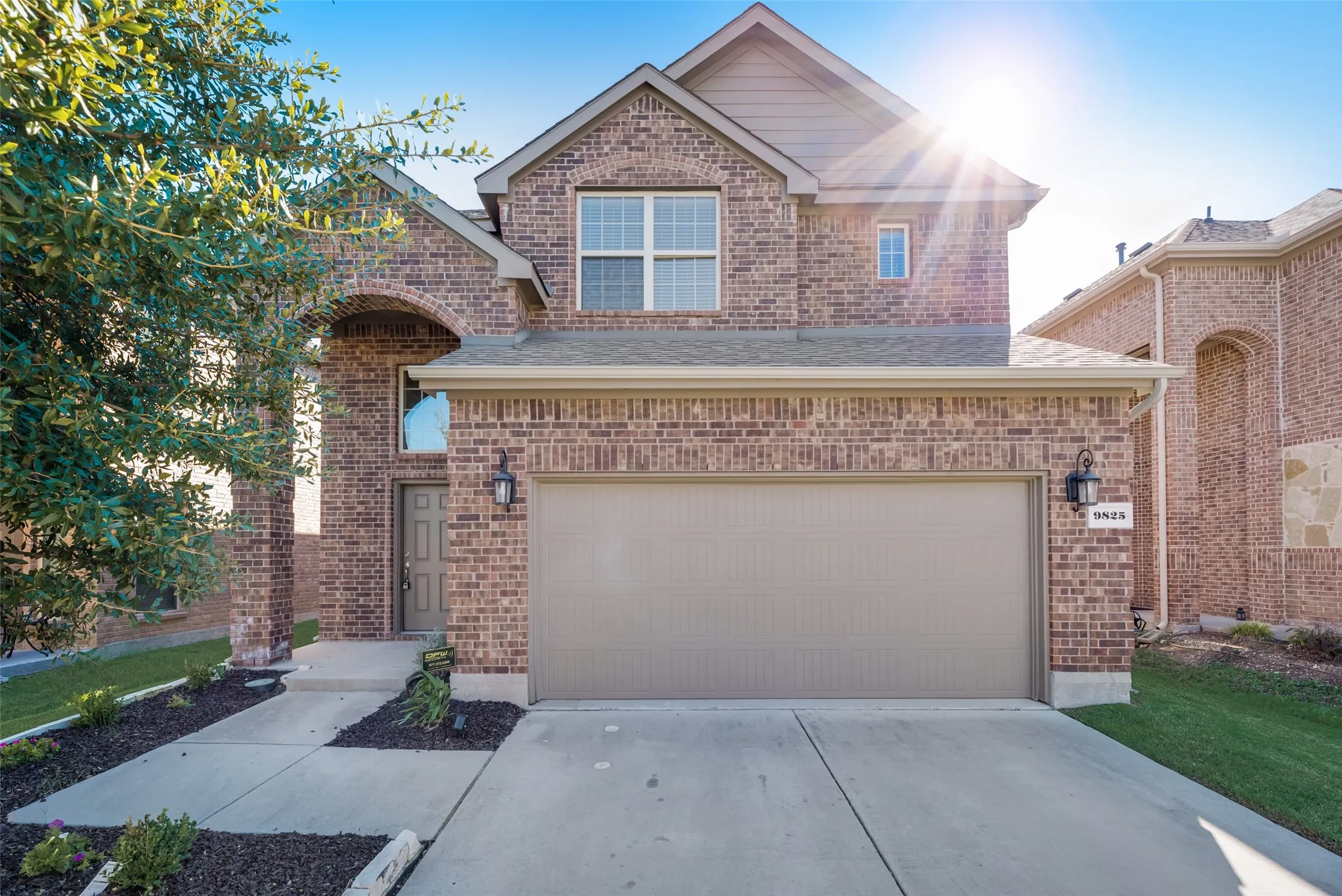 Single Family Residence For Rent in Collin County , 9825 Prairie Dog Lane, Mc Kinney, Texas 75071, 4 Bedroom, 4 Bathroom, 2 Garage spaces, 2,223 Sqft, built in 2016, mls#21318186, Real Estate Agent in Mc Kinney, Homes For Rent in Collin county, Homes For Rent in Mc Kinney, Realtor in Mc Kinney Texas, Real Estate Brokerage Independent Realty Texas, Luminita Cordes Realtor