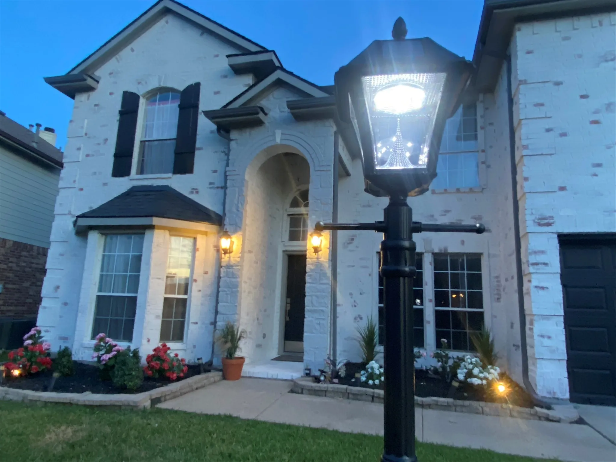 Single Family Residence For Sale in Tarrant County , 5220 Selago Drive, Fort Worth, Texas 76244, 5 Bedrooms, 4 Bathrooms, 2 Garage spaces, 3,207 Sqft, built in 2001, Price $579,000, mls#21320315, Real Estate Agent in Fort Worth, Homes For Sale in Tarrant county, Homes For Sale in Fort Worth, Realtor in Fort Worth Texas, Real Estate Brokerage Independent Realty Texas, Luminita Cordes Realtor