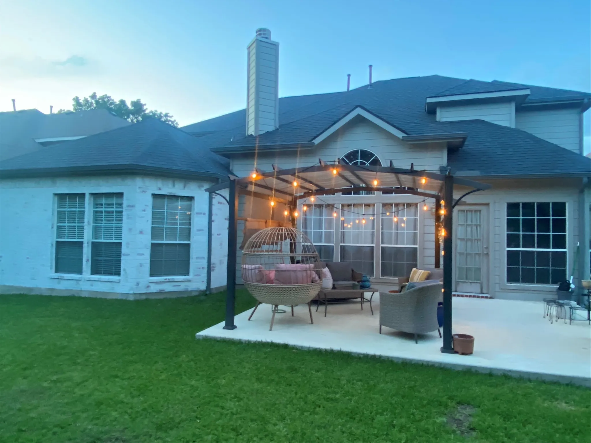 Single Family Residence For Sale in Tarrant County , 5220 Selago Drive, Fort Worth, Texas 76244, 5 Bedrooms, 4 Bathrooms, 2 Garage spaces, 3,207 Sqft, built in 2001, Price $579,000, mls#21320315, Real Estate Agent in Fort Worth, Homes For Sale in Tarrant county, Homes For Sale in Fort Worth, Realtor in Fort Worth Texas, Real Estate Brokerage Independent Realty Texas, Luminita Cordes Realtor