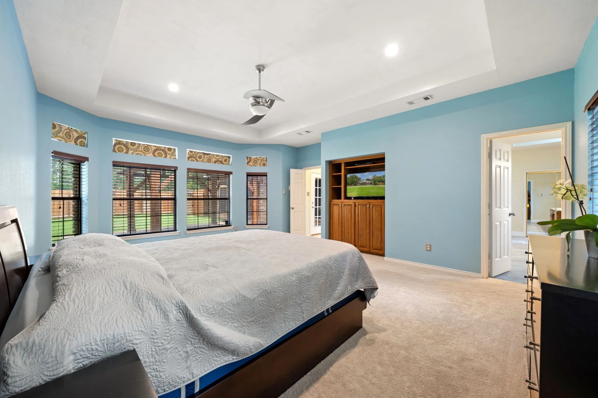 Single Family Residence For Sale in Hunt County , 1023 County Road 3310, Greenville, Texas 75402, 3 Bedroom, 4 Bathroom, 5 Garage spaces, 3,138 Sqft, built in 1987, mls#21316941, Real Estate Agent in Greenville, Homes For Sale in Hunt county, Homes For Sale in Greenville, Realtor in Greenville Texas, Real Estate Brokerage Independent Realty Texas, Luminita Cordes Realtor