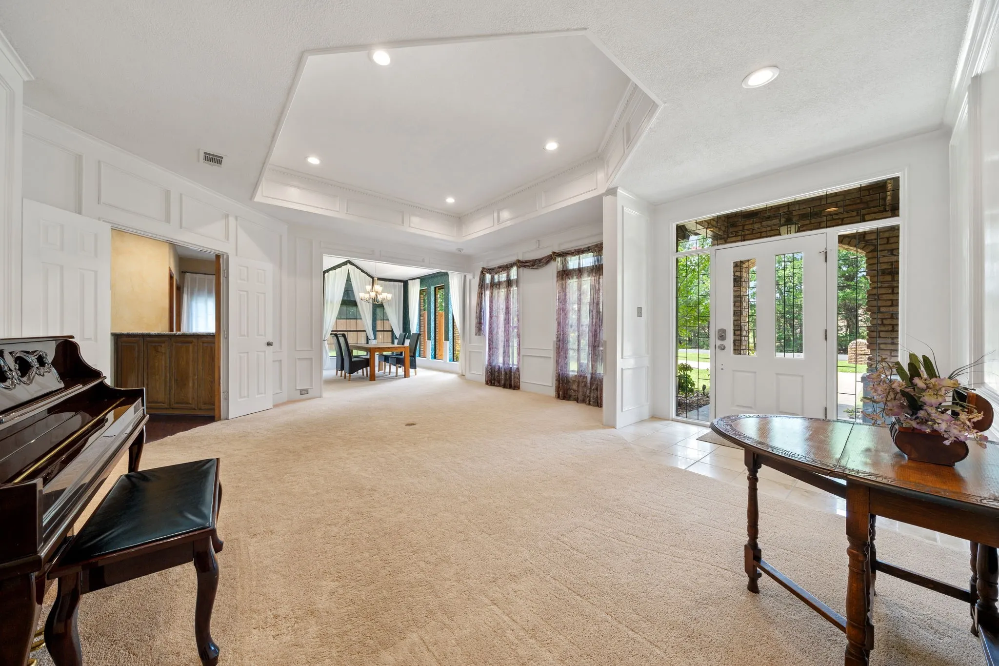 Single Family Residence For Sale in Hunt County , 1023 County Road 3310, Greenville, Texas 75402, 3 Bedroom, 4 Bathroom, 5 Garage spaces, 3,138 Sqft, built in 1987, mls#21316941, Real Estate Agent in Greenville, Homes For Sale in Hunt county, Homes For Sale in Greenville, Realtor in Greenville Texas, Real Estate Brokerage Independent Realty Texas, Luminita Cordes Realtor