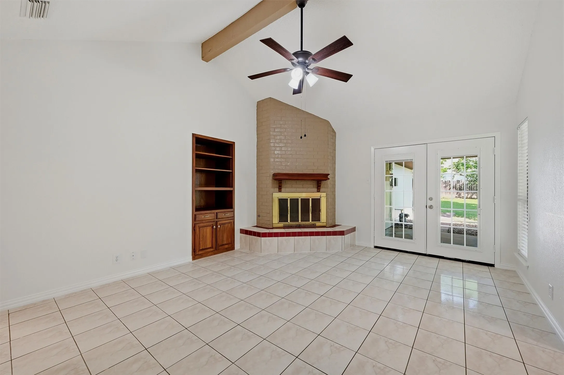 Single Family Residence For Sale in Grayson County , 3110 Normandy Drive, Sherman, Texas 75090, 3 Bedroom, 2 Bathroom, 2 Garage spaces, 1,387 Sqft, built in 1983, mls#21316509, Real Estate Agent in Sherman, Homes For Sale in Grayson county, Homes For Sale in Sherman, Realtor in Sherman Texas, Real Estate Brokerage Independent Realty Texas, Luminita Cordes Realtor