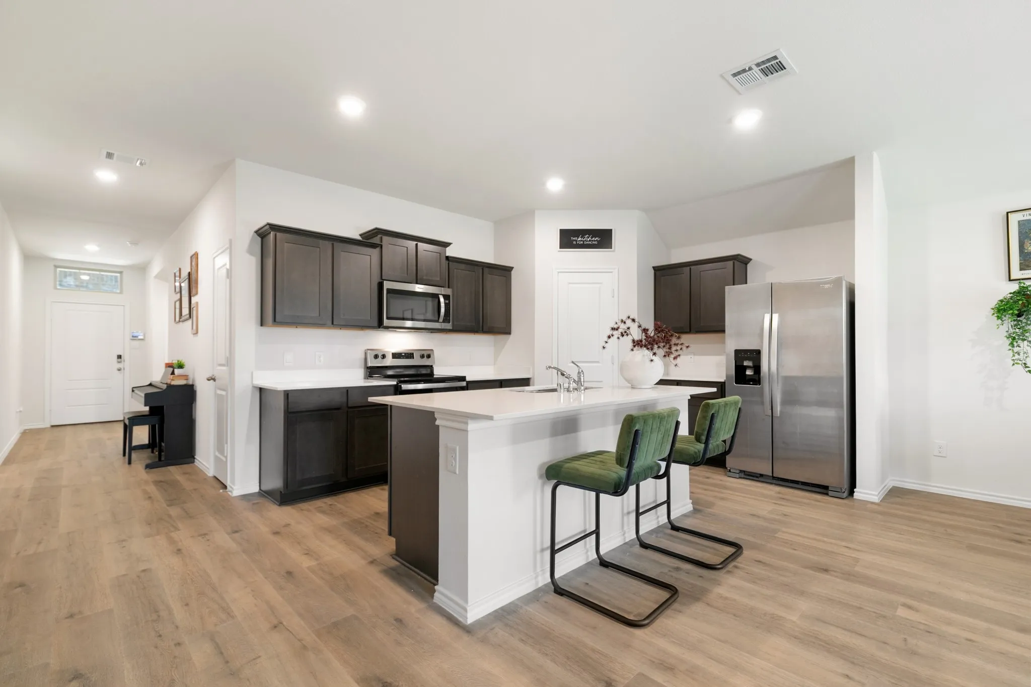 Single Family Residence For Sale in Hunt County , 102 Sunberry Drive, Caddo Mills, Texas 75135, 4 Bedroom, 2 Bathroom, 2 Garage spaces, 1,865 Sqft, built in 2023, mls#21320329, Real Estate Agent in Caddo Mills, Homes For Sale in Hunt county, Homes For Sale in Caddo Mills, Realtor in Caddo Mills Texas, Real Estate Brokerage Independent Realty Texas, Luminita Cordes Realtor
