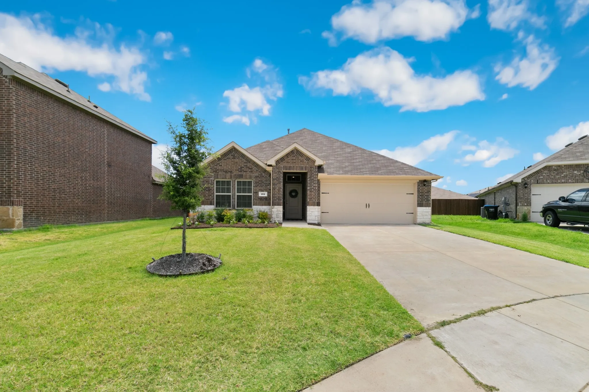 Single Family Residence For Sale in Hunt County , 102 Sunberry Drive, Caddo Mills, Texas 75135, 4 Bedroom, 2 Bathroom, 2 Garage spaces, 1,865 Sqft, built in 2023, mls#21320329, Real Estate Agent in Caddo Mills, Homes For Sale in Hunt county, Homes For Sale in Caddo Mills, Realtor in Caddo Mills Texas, Real Estate Brokerage Independent Realty Texas, Luminita Cordes Realtor
