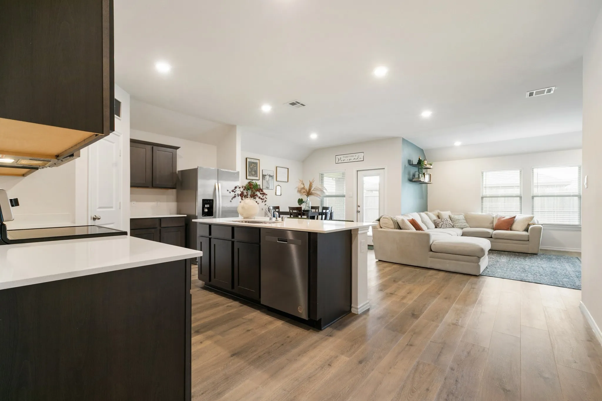 Single Family Residence For Sale in Hunt County , 102 Sunberry Drive, Caddo Mills, Texas 75135, 4 Bedroom, 2 Bathroom, 2 Garage spaces, 1,865 Sqft, built in 2023, mls#21320329, Real Estate Agent in Caddo Mills, Homes For Sale in Hunt county, Homes For Sale in Caddo Mills, Realtor in Caddo Mills Texas, Real Estate Brokerage Independent Realty Texas, Luminita Cordes Realtor