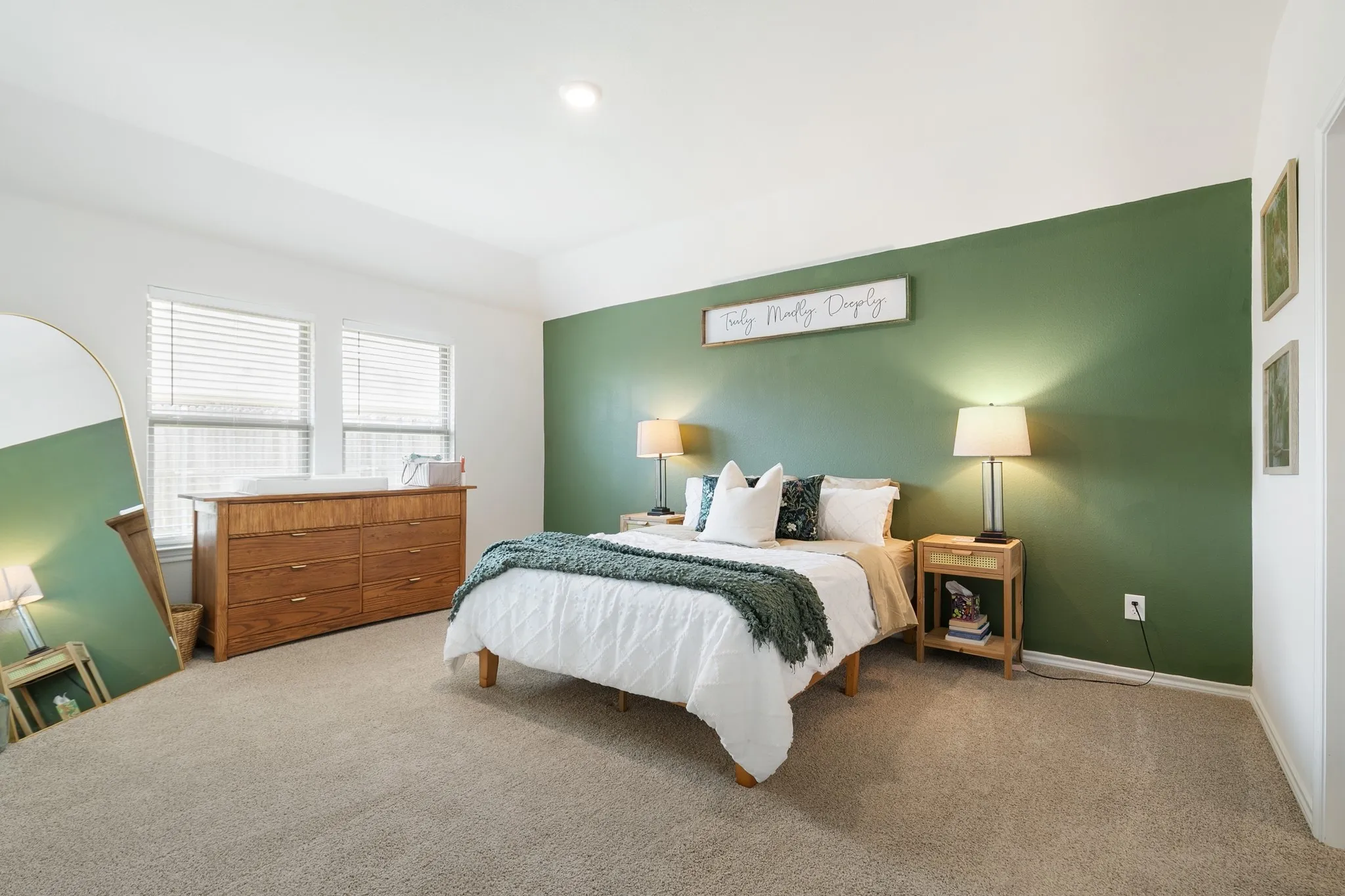 Single Family Residence For Sale in Hunt County , 102 Sunberry Drive, Caddo Mills, Texas 75135, 4 Bedroom, 2 Bathroom, 2 Garage spaces, 1,865 Sqft, built in 2023, mls#21320329, Real Estate Agent in Caddo Mills, Homes For Sale in Hunt county, Homes For Sale in Caddo Mills, Realtor in Caddo Mills Texas, Real Estate Brokerage Independent Realty Texas, Luminita Cordes Realtor