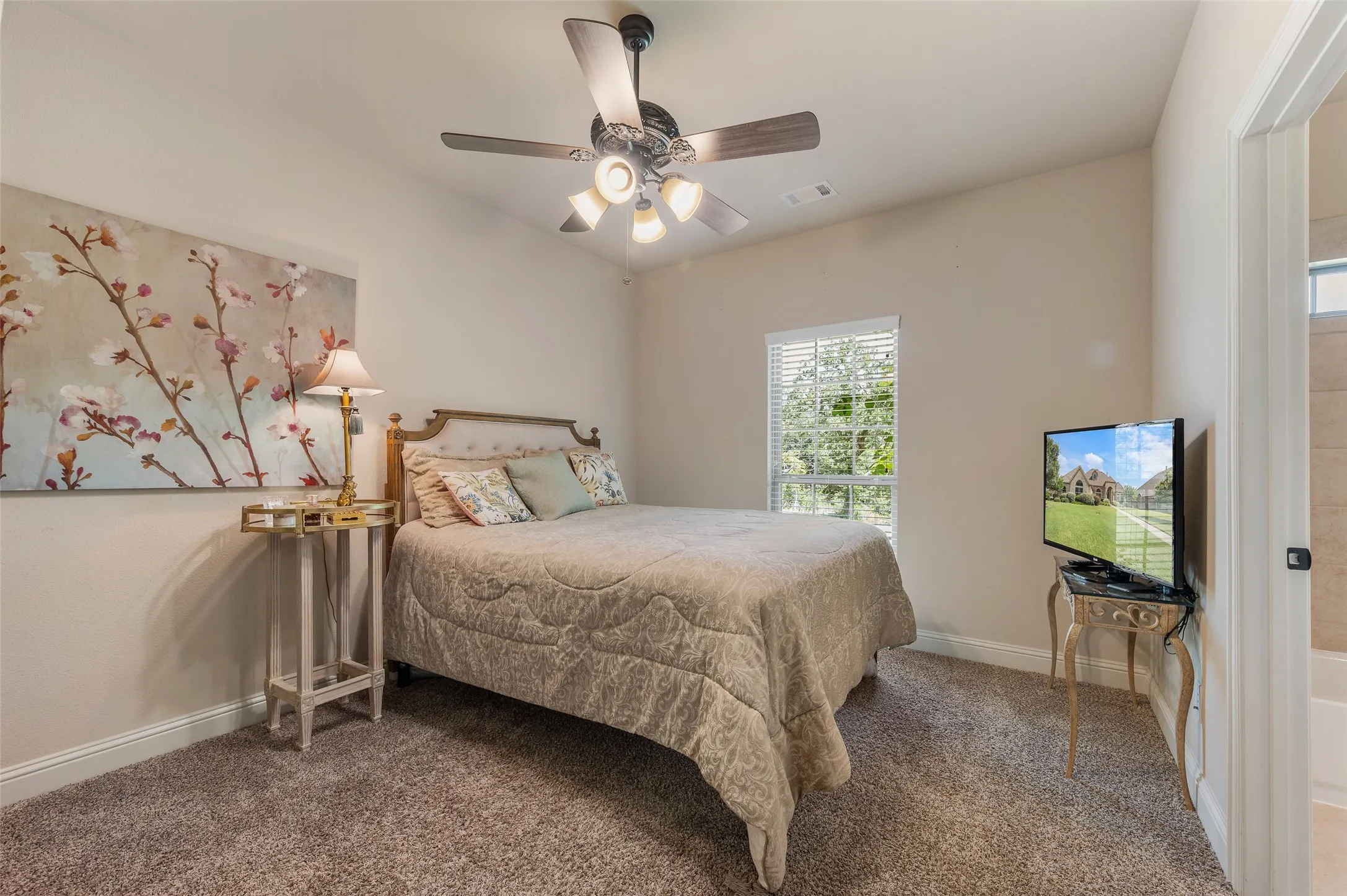 Single Family Residence For Sale in Denton County , 508 Ambergate Drive, Shady Shores, Texas 76208, 4 Bedroom, 4 Bathroom, 3 Garage spaces, 3,152 Sqft, built in 2019, mls#21318971, Real Estate Agent in Shady Shores, Homes For Sale in Denton county, Homes For Sale in Shady Shores, Realtor in Shady Shores Texas, Real Estate Brokerage Independent Realty Texas, Luminita Cordes Realtor