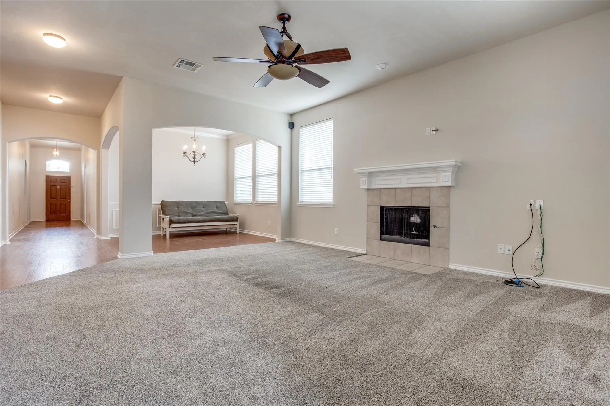 Single Family Residence For Rent in Collin County , 1627 Summerfield Drive, Allen, Texas 75002, 4 Bedroom, 2 Bathroom, 2 Garage spaces, 2,124 Sqft, built in 2005, mls#21320336, Real Estate Agent in Allen, Homes For Rent in Collin county, Homes For Rent in Allen, Realtor in Allen Texas, Real Estate Brokerage Independent Realty Texas, Luminita Cordes Realtor