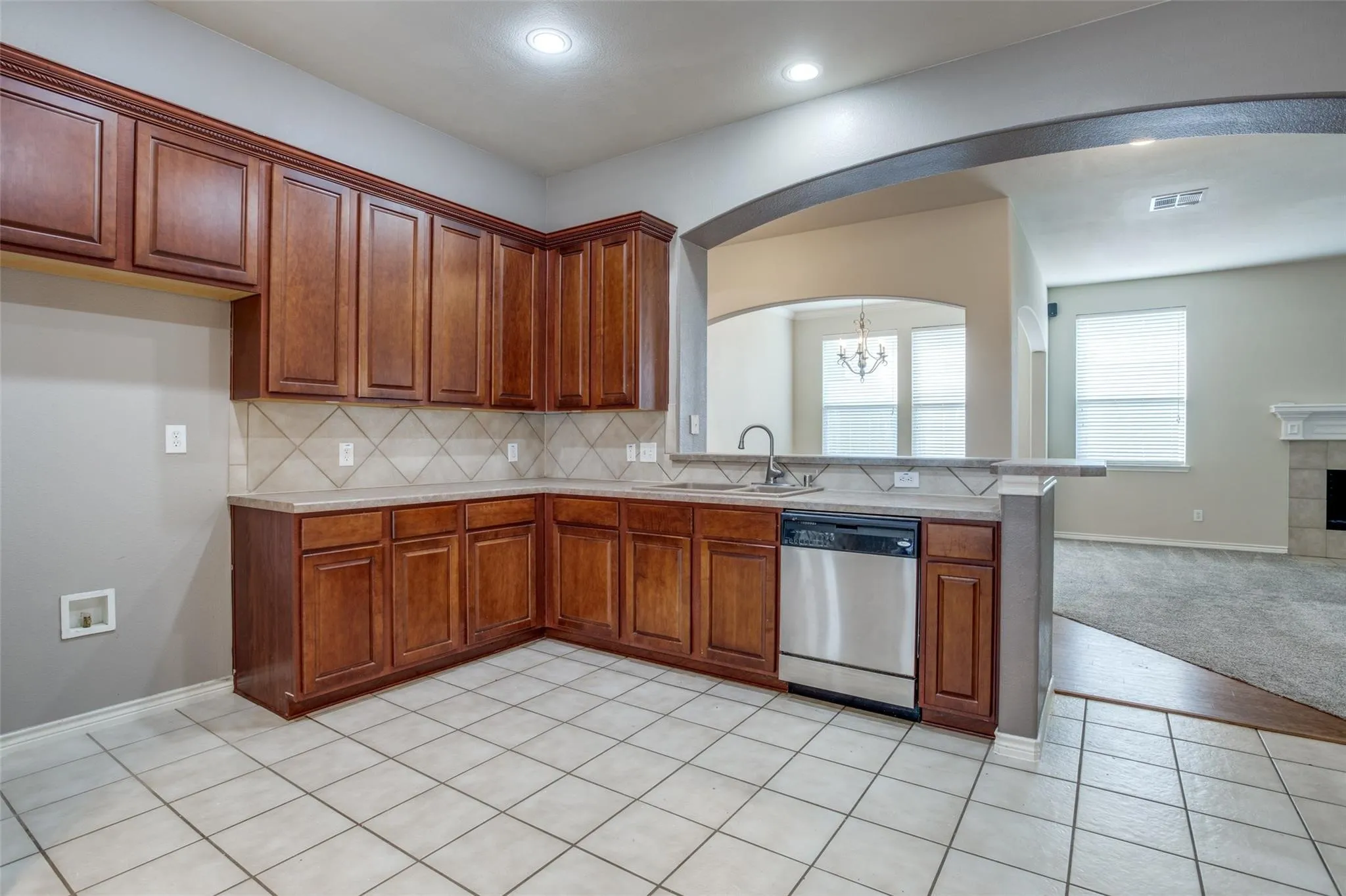 Single Family Residence For Rent in Collin County , 1627 Summerfield Drive, Allen, Texas 75002, 4 Bedroom, 2 Bathroom, 2 Garage spaces, 2,124 Sqft, built in 2005, mls#21320336, Real Estate Agent in Allen, Homes For Rent in Collin county, Homes For Rent in Allen, Realtor in Allen Texas, Real Estate Brokerage Independent Realty Texas, Luminita Cordes Realtor