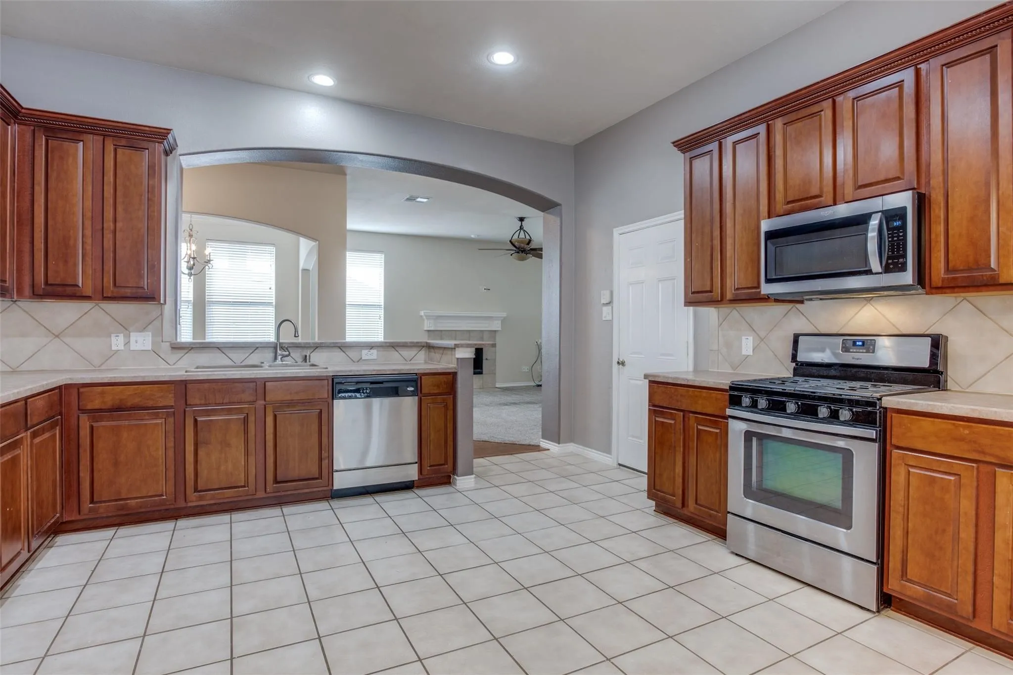 Single Family Residence For Rent in Collin County , 1627 Summerfield Drive, Allen, Texas 75002, 4 Bedroom, 2 Bathroom, 2 Garage spaces, 2,124 Sqft, built in 2005, mls#21320336, Real Estate Agent in Allen, Homes For Rent in Collin county, Homes For Rent in Allen, Realtor in Allen Texas, Real Estate Brokerage Independent Realty Texas, Luminita Cordes Realtor