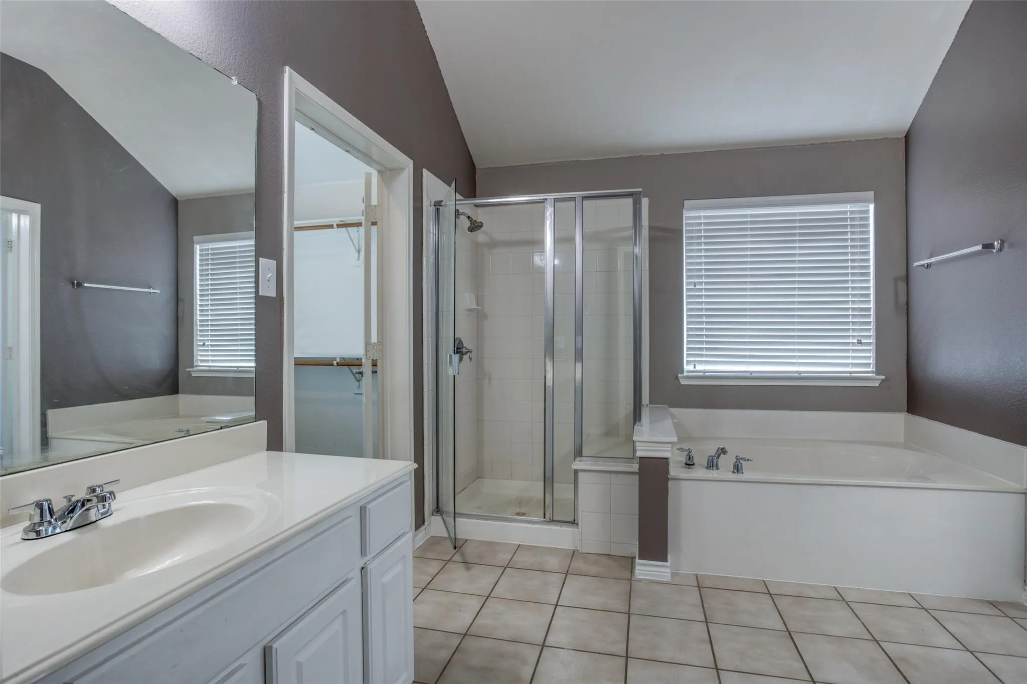 Single Family Residence For Rent in Collin County , 1627 Summerfield Drive, Allen, Texas 75002, 4 Bedroom, 2 Bathroom, 2 Garage spaces, 2,124 Sqft, built in 2005, mls#21320336, Real Estate Agent in Allen, Homes For Rent in Collin county, Homes For Rent in Allen, Realtor in Allen Texas, Real Estate Brokerage Independent Realty Texas, Luminita Cordes Realtor